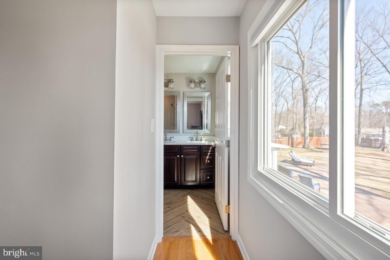 STONEWALL MANOR - Residential