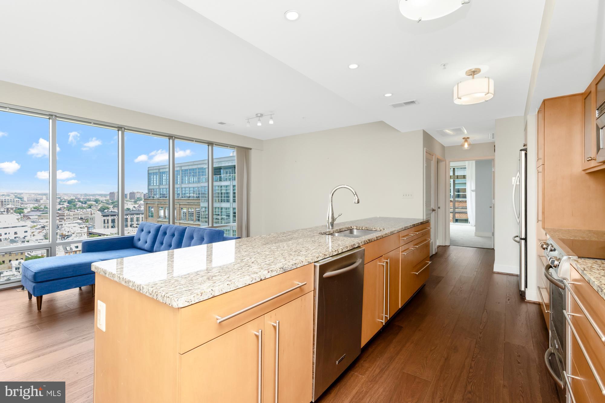 HARBOR EAST - Residential