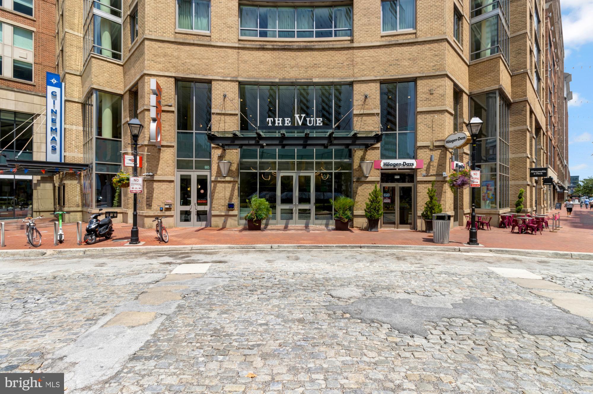 HARBOR EAST - Residential