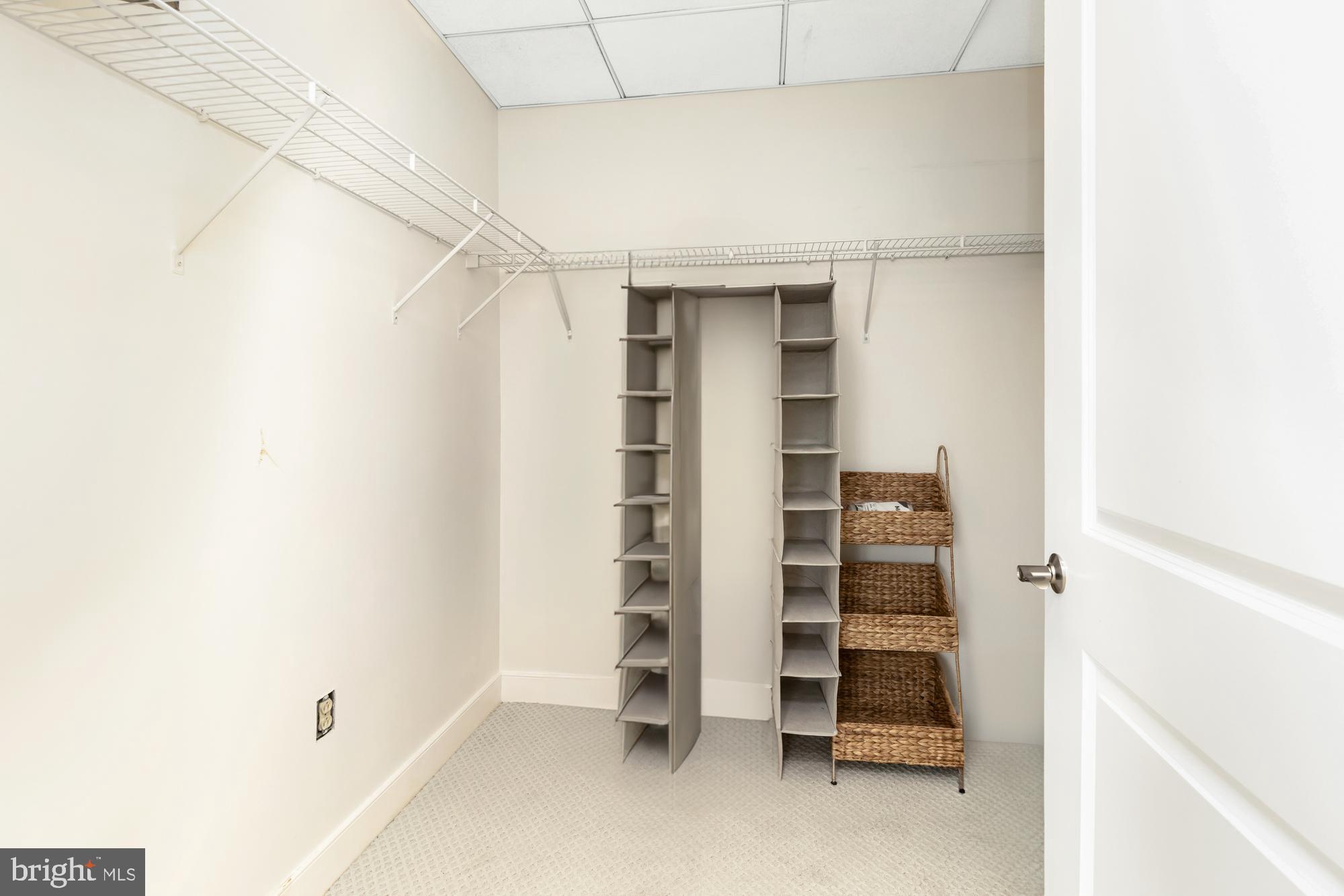 HARBOR EAST - Residential