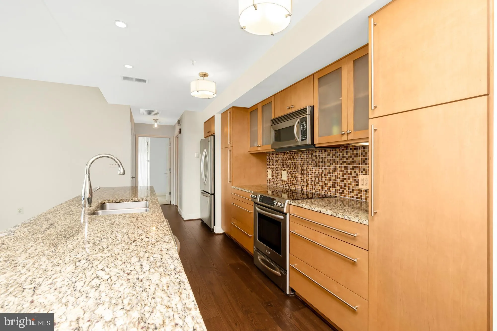 Baltimore, Maryland 21202, United States, 2 Bedrooms Bedrooms, ,2 BathroomsBathrooms,Residential,Active,183621