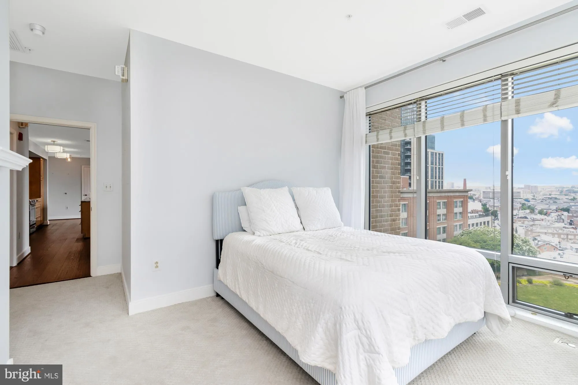 Baltimore, Maryland 21202, United States, 2 Bedrooms Bedrooms, ,2 BathroomsBathrooms,Residential,Active,183621