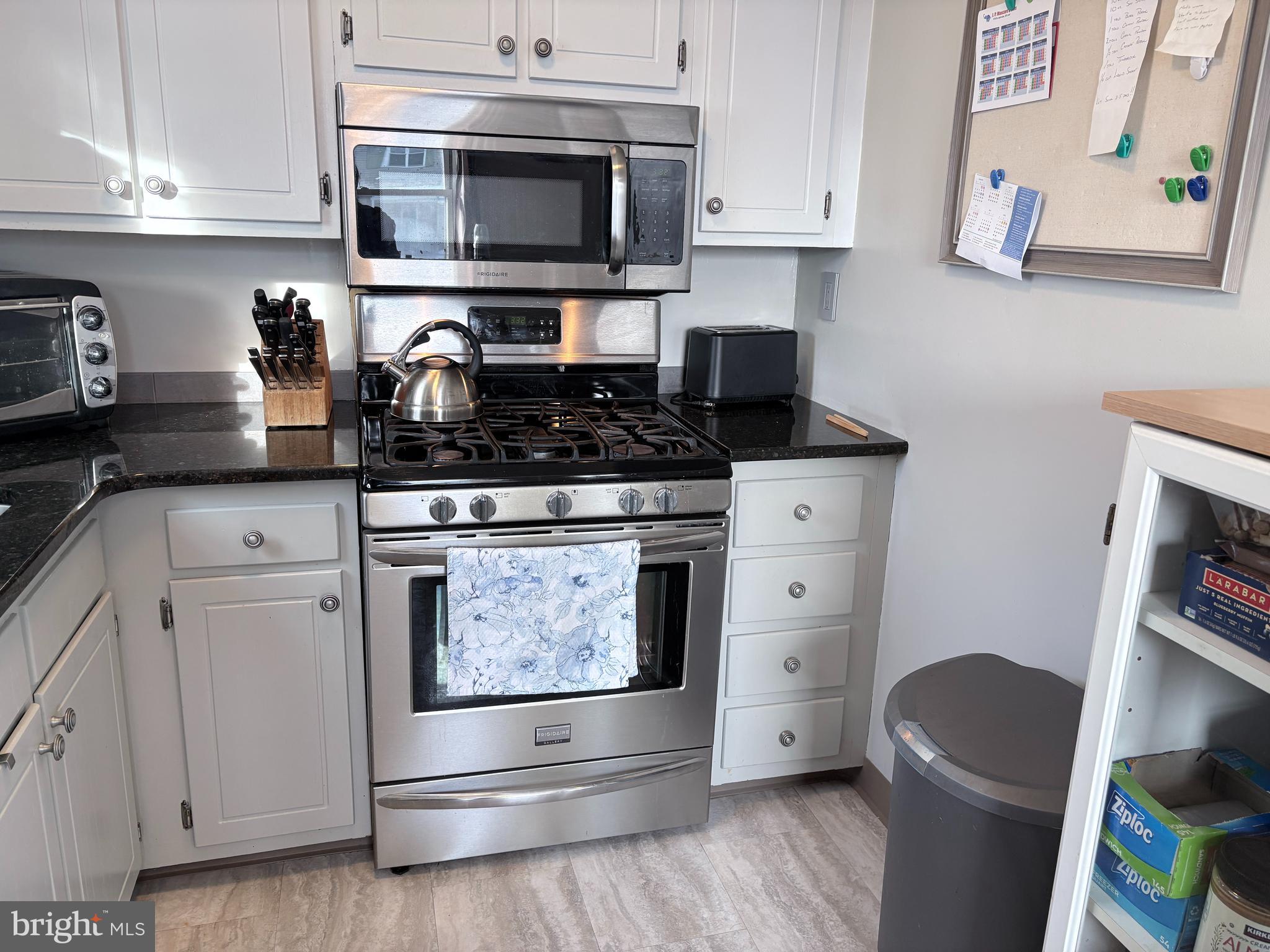 LORANE ORCHARD - Residential