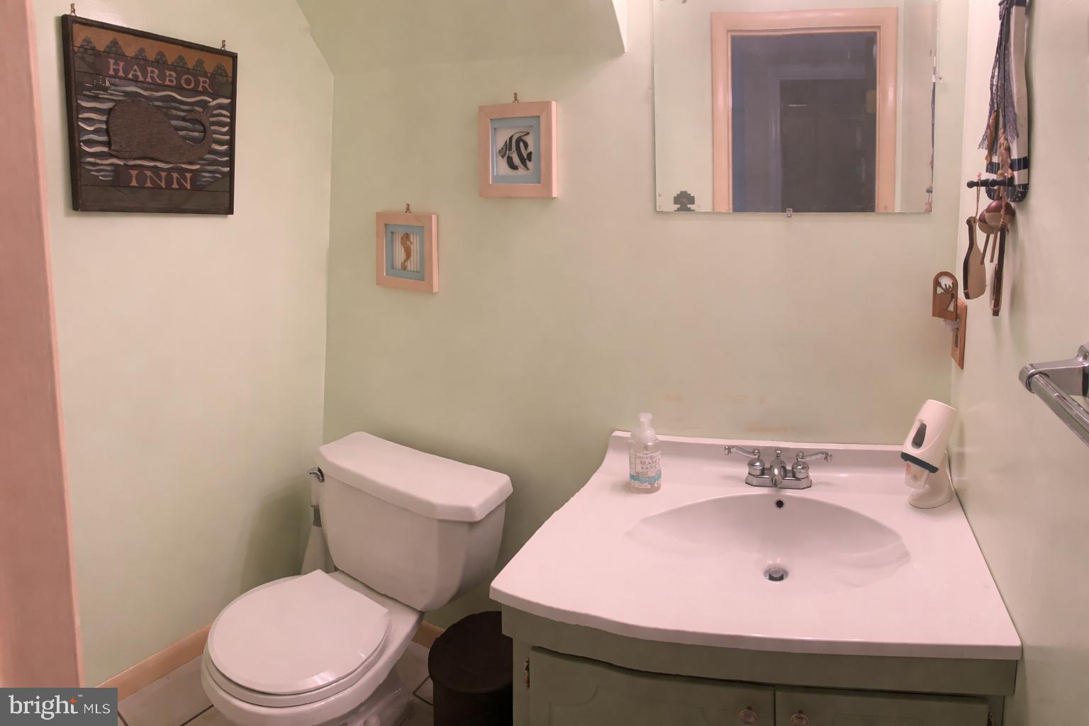 LORANE ORCHARD - Residential