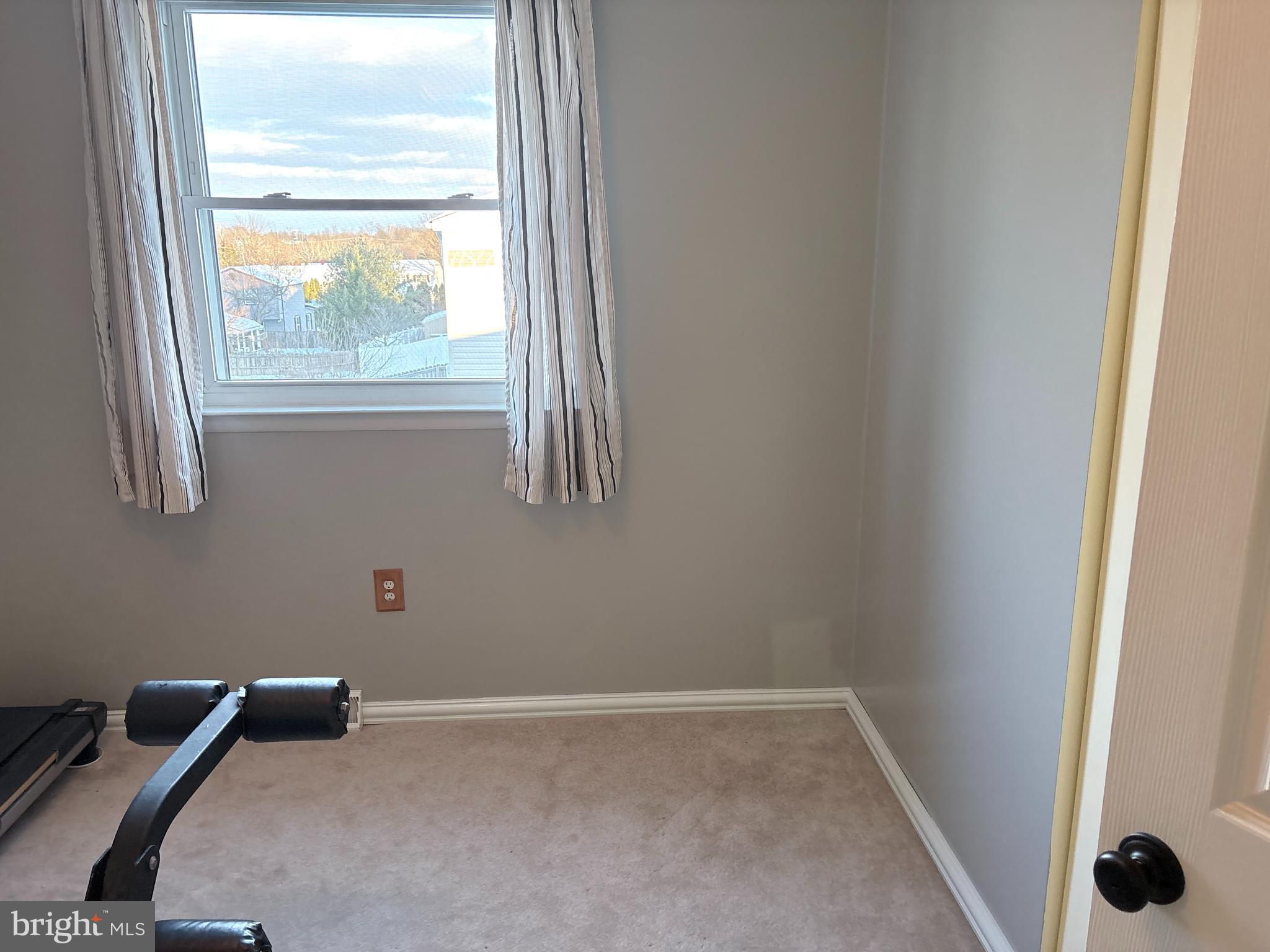 LORANE ORCHARD - Residential