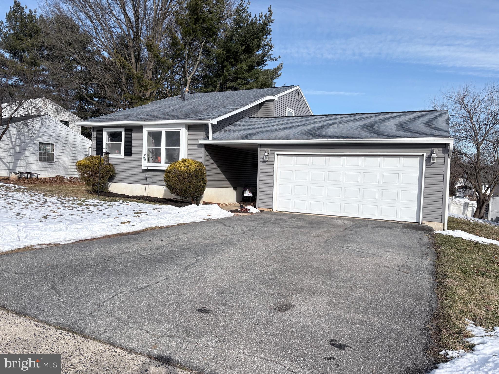 LORANE ORCHARD - Residential