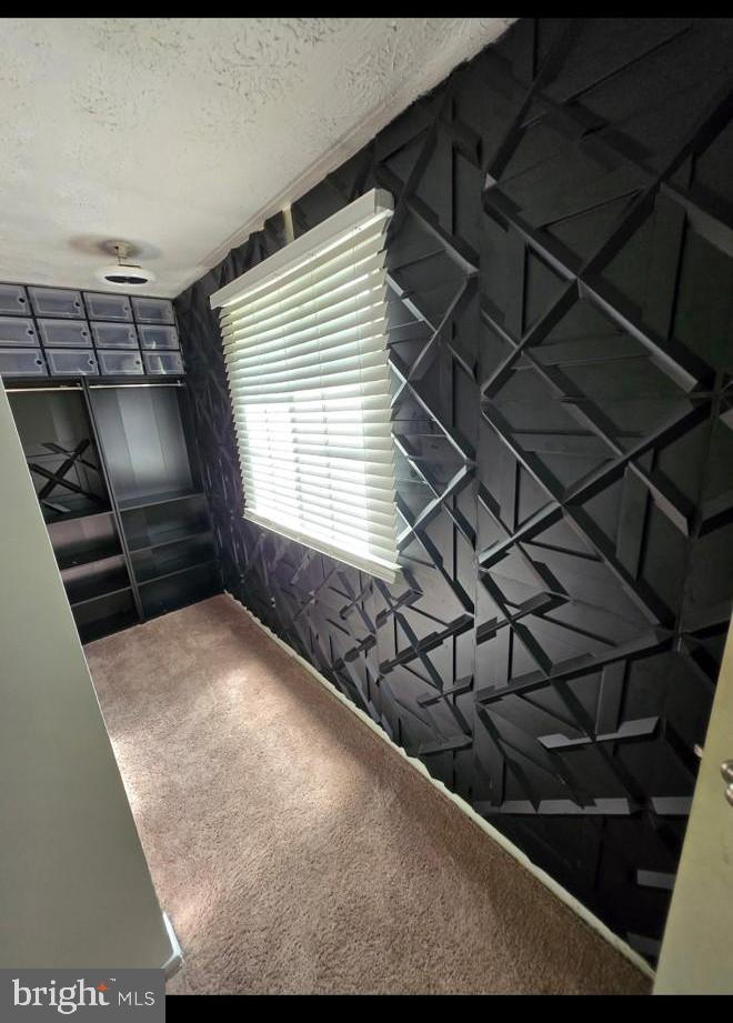 WALDON WOODS - Residential Lease