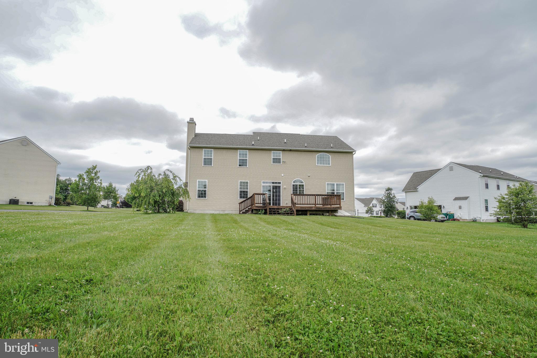 FAIRBROOK - Residential