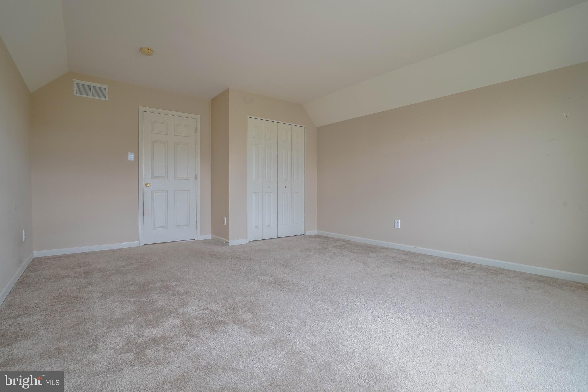 FAIRBROOK - Residential