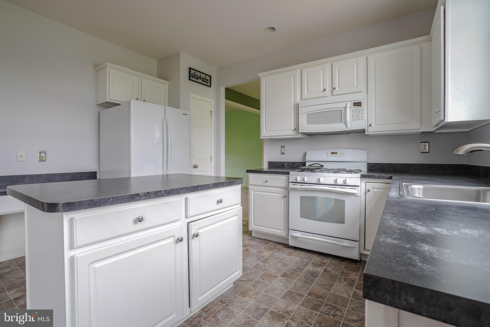 FAIRBROOK - Residential