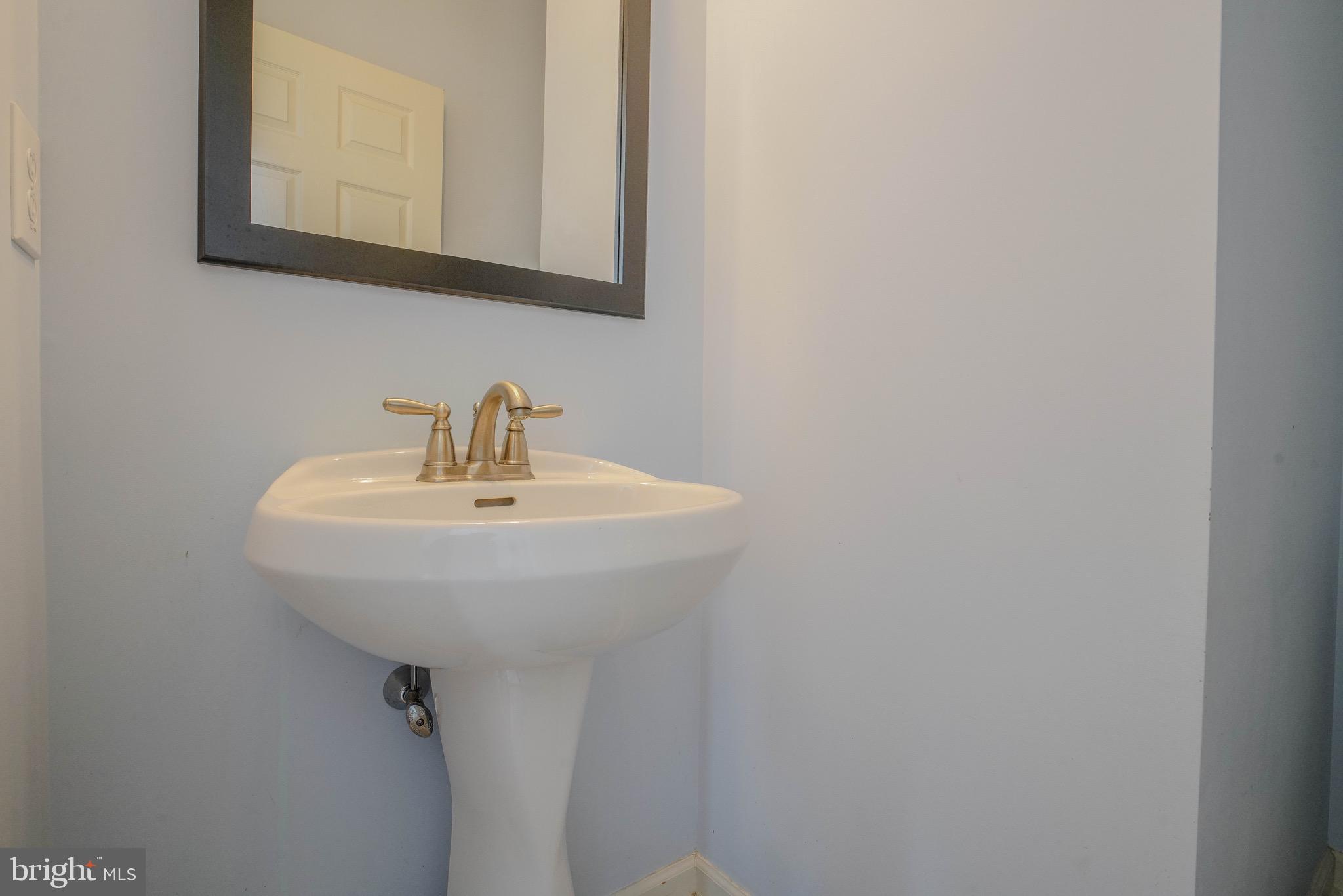 FAIRBROOK - Residential