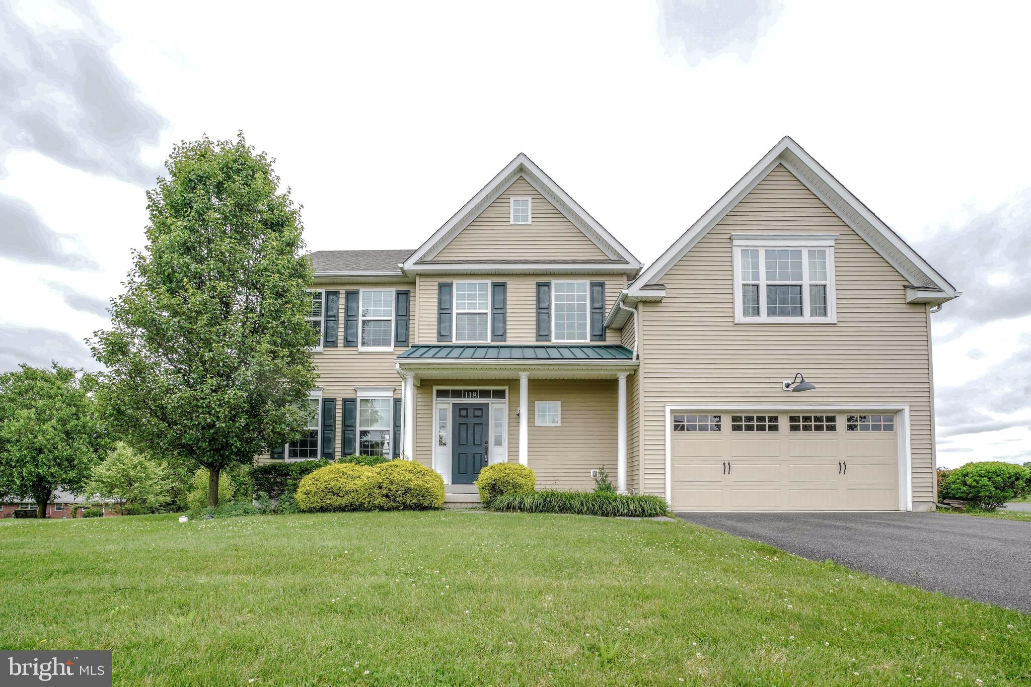 FAIRBROOK - Residential