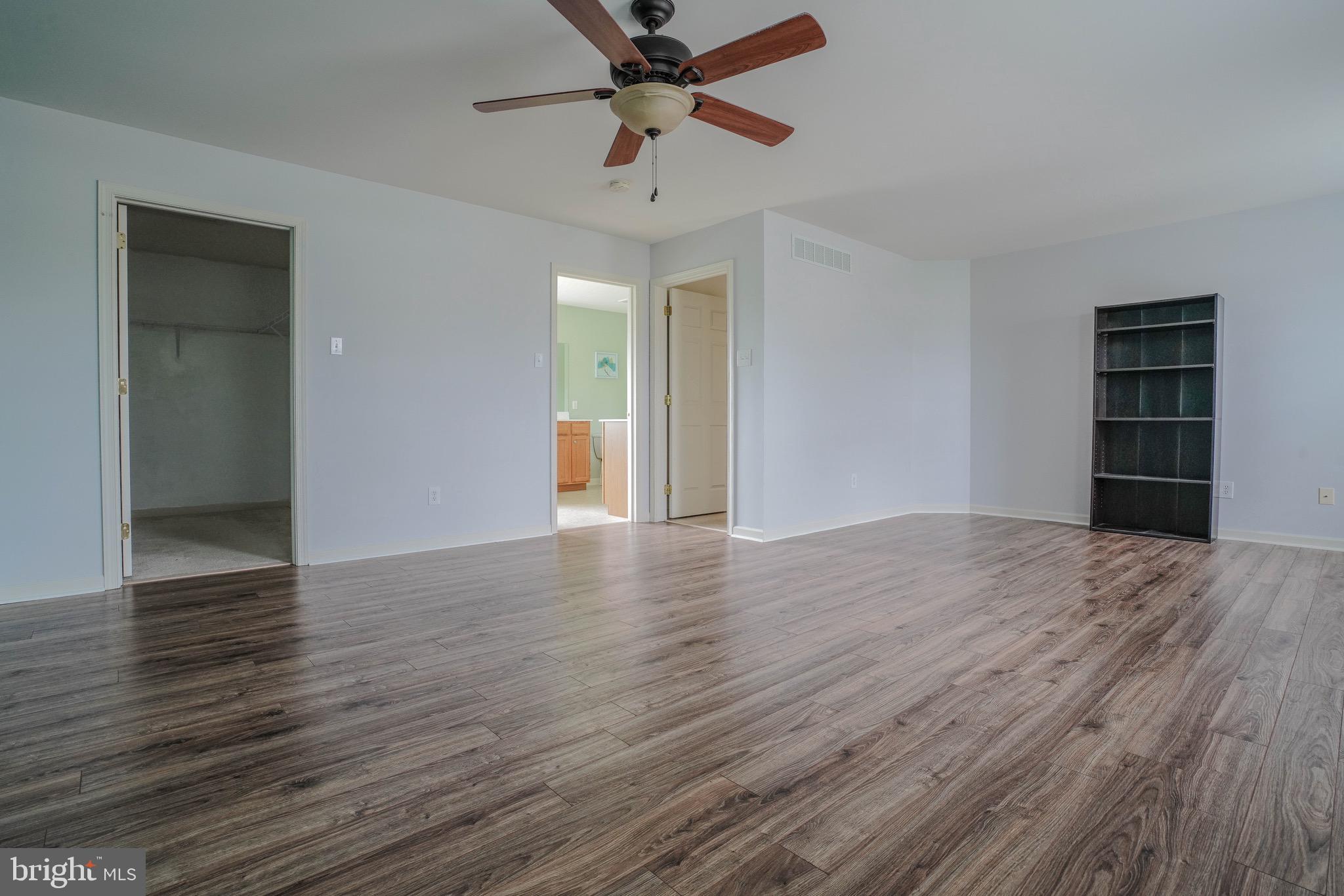 FAIRBROOK - Residential