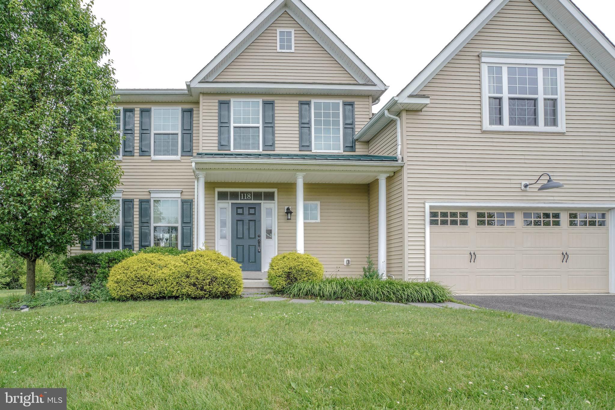 FAIRBROOK - Residential