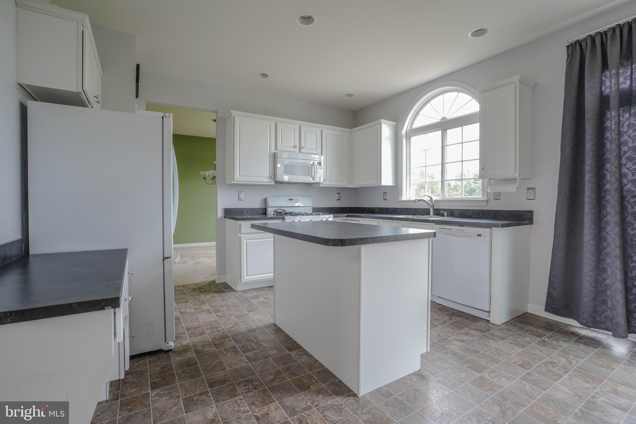 FAIRBROOK - Residential