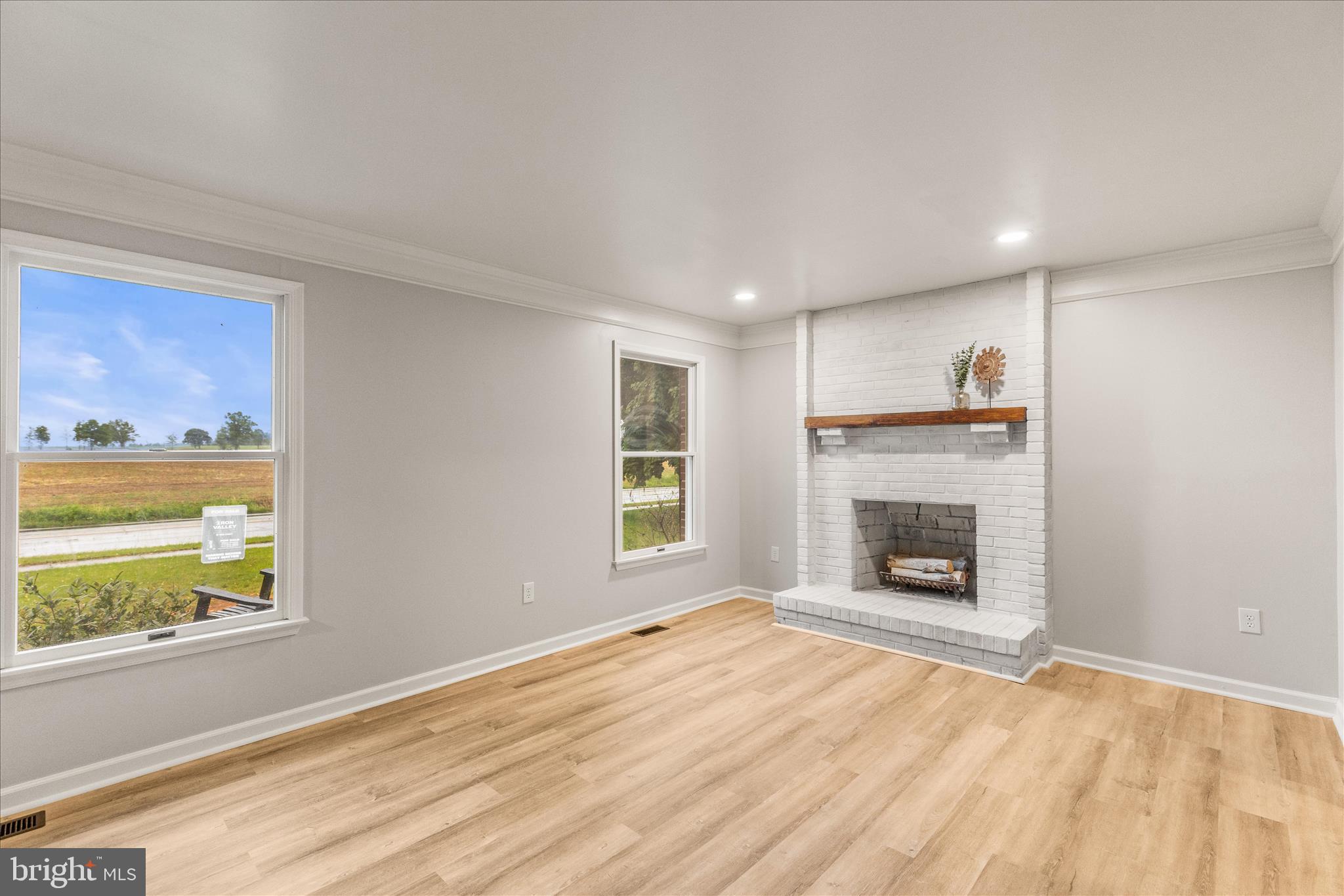 MEADOW VIEW - Residential