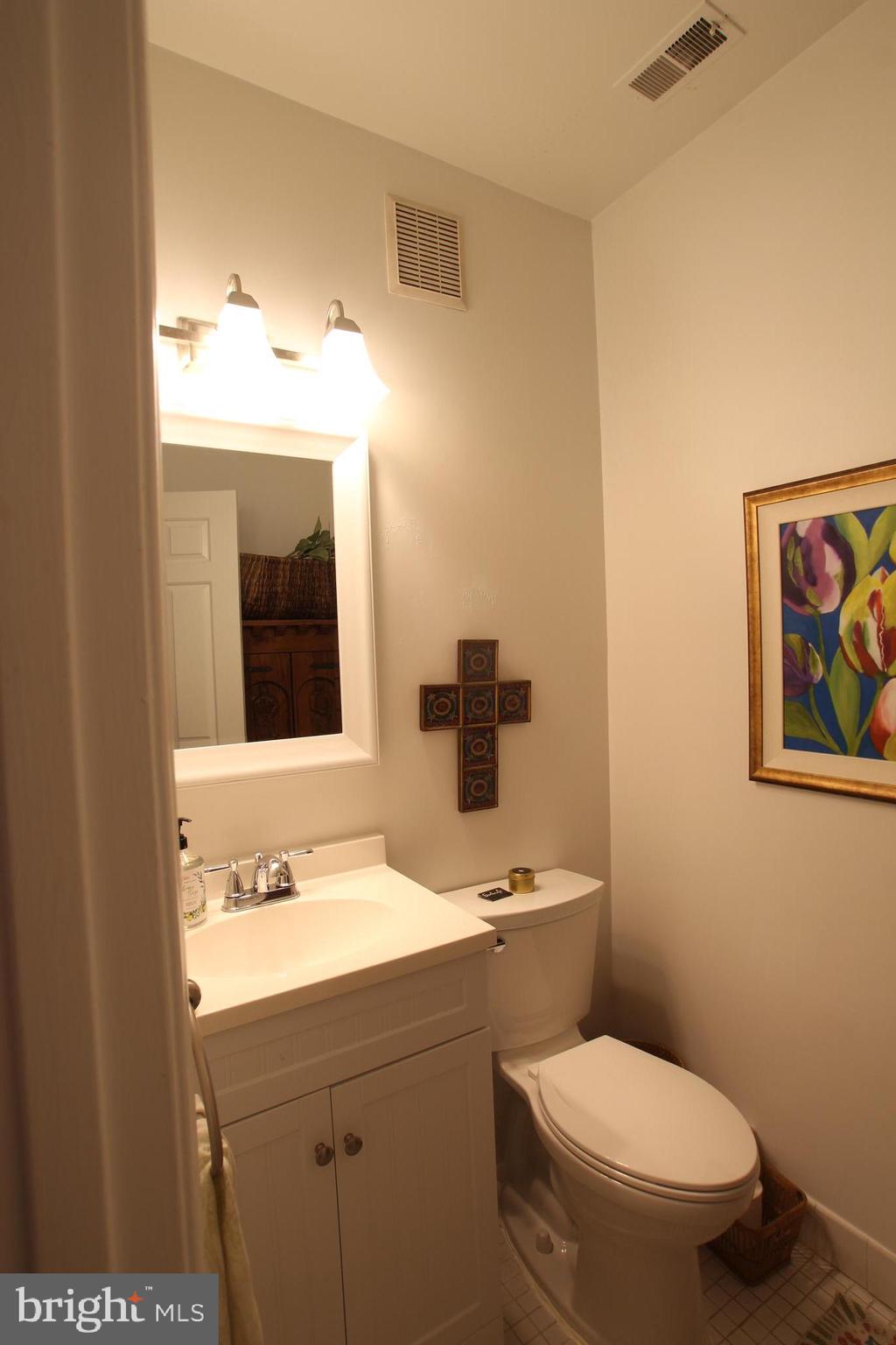 WESLEY HEIGHTS - Residential Lease