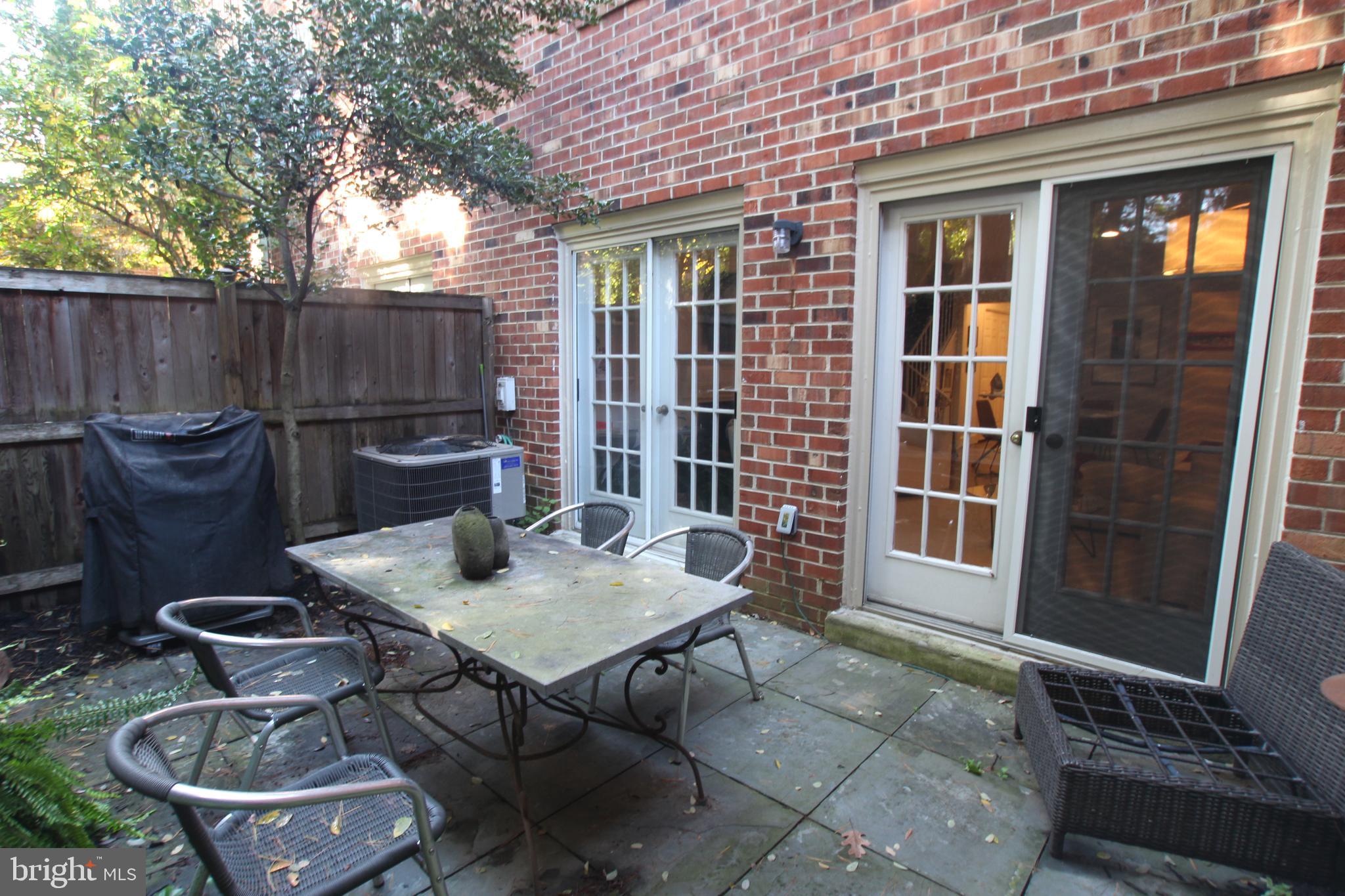 WESLEY HEIGHTS - Residential Lease