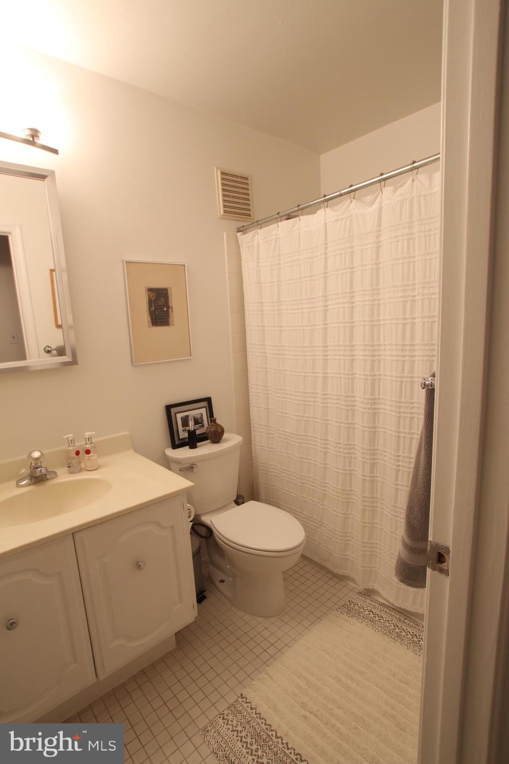 WESLEY HEIGHTS - Residential Lease