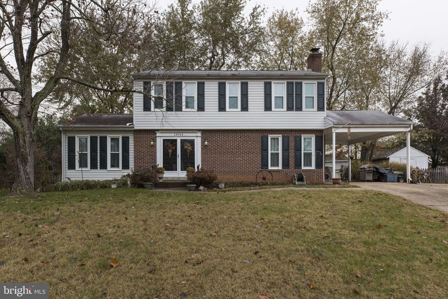 You can stop looking! This is going to be the one! Beautiful home in a great community, with pools, parks, and shops nearby. Thanks to the cul-de-sac location, this home is quiet and has no through traffic. Mature trees surround the home, providing a sense of privacy and natural shade in the summer months.  Feel immediately relaxed as you enter this home, with its warm bamboo flooring and neutral toned walls. You'll know that you won't need to do endless projects - it's move in ready! Open and flowing rooms are great for entertaining - invite friends, family, and neighbors! Plenty of spaces to hang out and and enjoy each others' company. Step down into the formal living room, which boasts lots of windows and tons of space. The dining room is directly off of the living room and also conveniently located right next to the kitchen. Updated with granite countertops and stainless steel appliances, this functional kitchen has a breakfast bar and a GAS range! Yes, it's time to be the host in this amazing space! The family room is also adjacent to the kitchen, so pop the popcorn, grab a drink,  and get cozy by the Heatilator fireplace and watch the game or a movie on TV. After a long day of entertaining, you'll love heading upstairs to your huge master bedroom, which has plenty of space for a king sized bed. Attached and updated master bath gives you space away from the kids or guests. More large, bright windows and bamboo flooring makes this room so inviting. The three additional bedrooms and hall bath are an added bonus on this level. The basement has so much potential, with a large area to make it into whatever you desire - rec room, man cave, workout room, you choose! Work area already exists, with plenty of storage and a laundry area. The spacious backyard is fenced and level, with a shed for additional storage. All this in a  great location, with schools nearby, shopping center under 2 miles away, parks, trails, tennis courts, and quick access to 28 and I66. Don't even hesitate, this one will go fast!