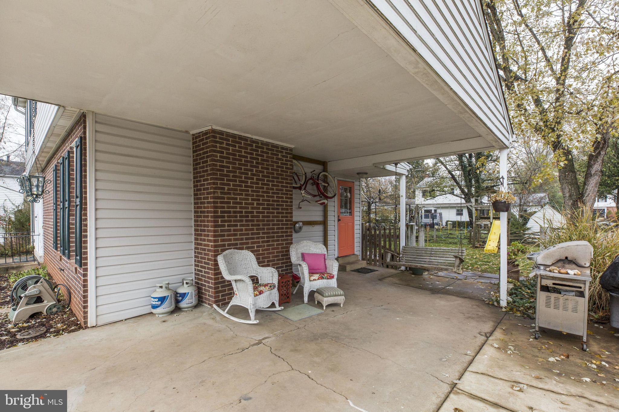 CHALET WOODS - Residential