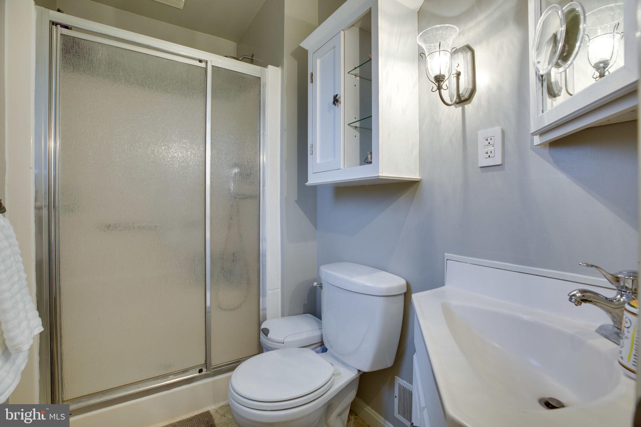 CHALET WOODS - Residential