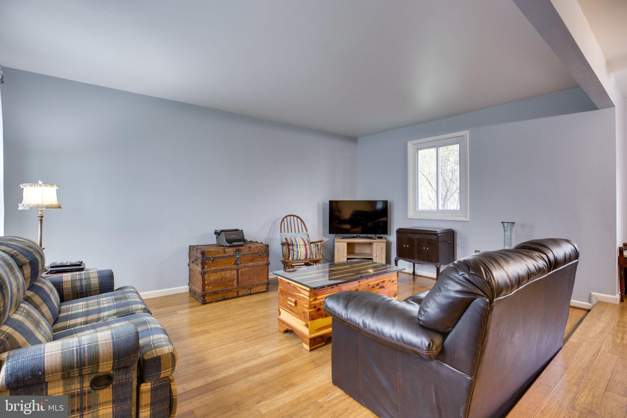 CHALET WOODS - Residential