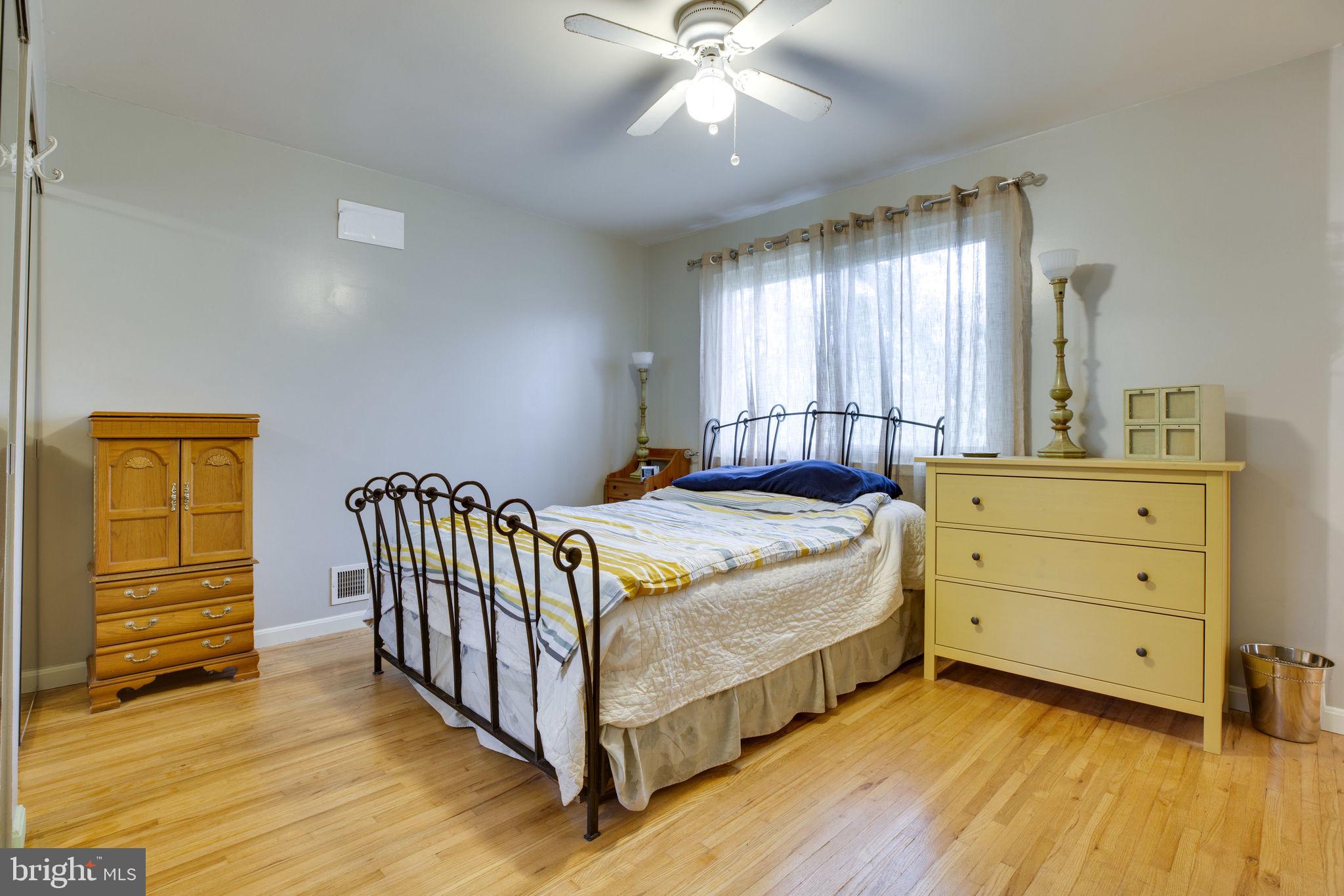 CHALET WOODS - Residential