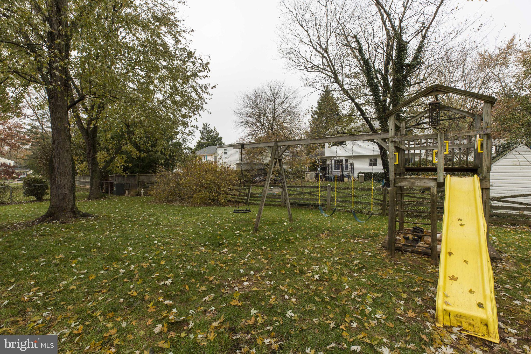 CHALET WOODS - Residential