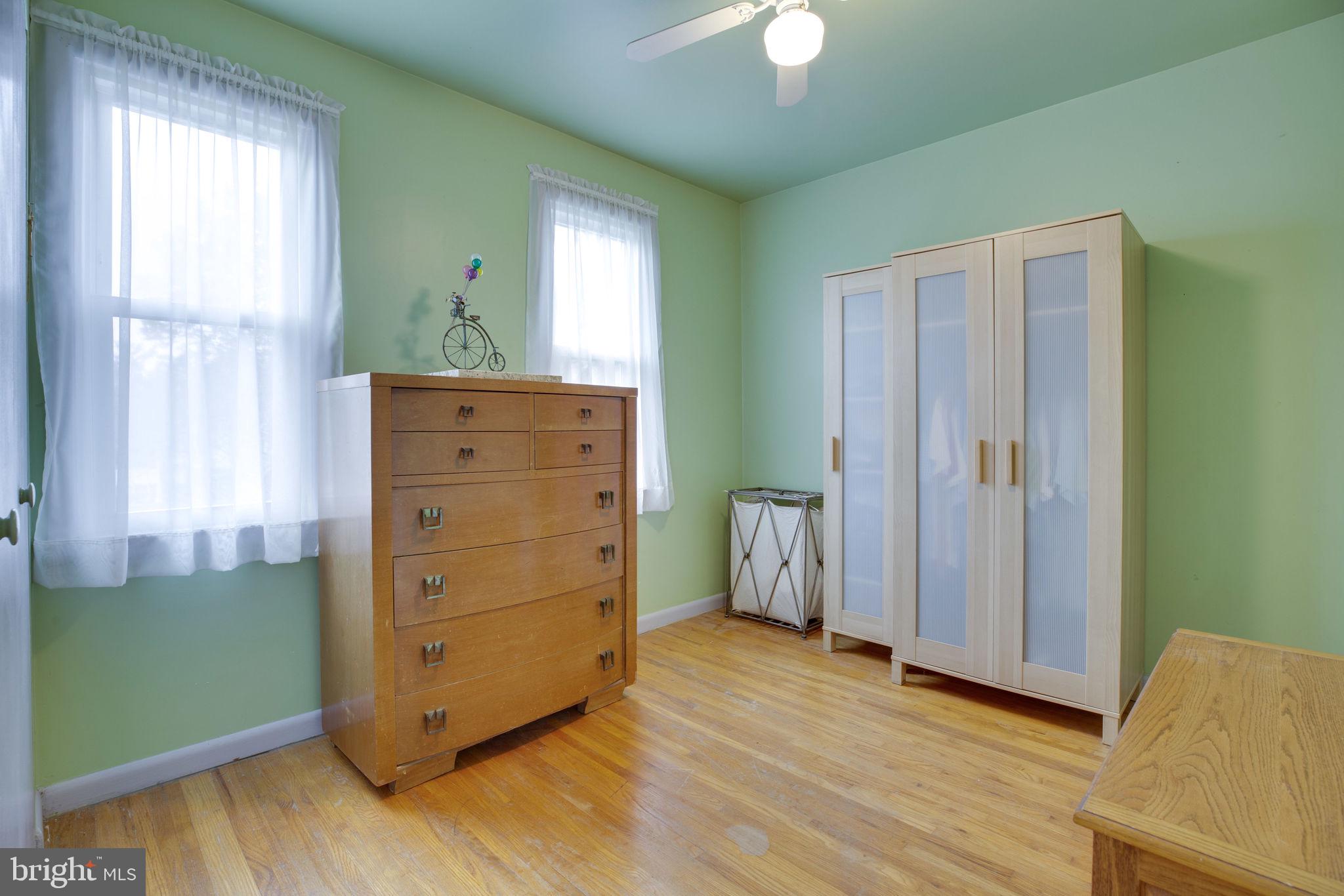 CHALET WOODS - Residential