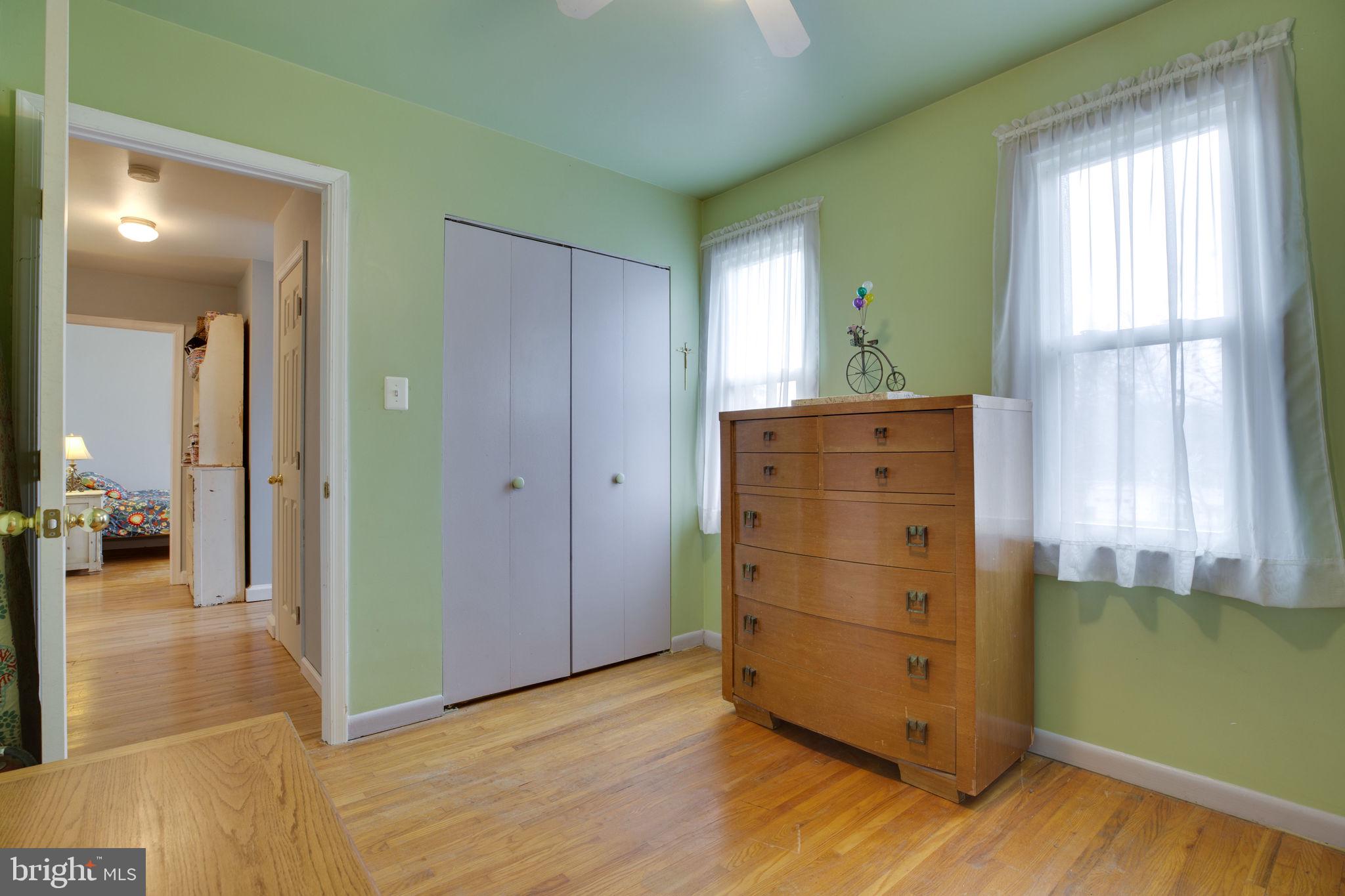 CHALET WOODS - Residential