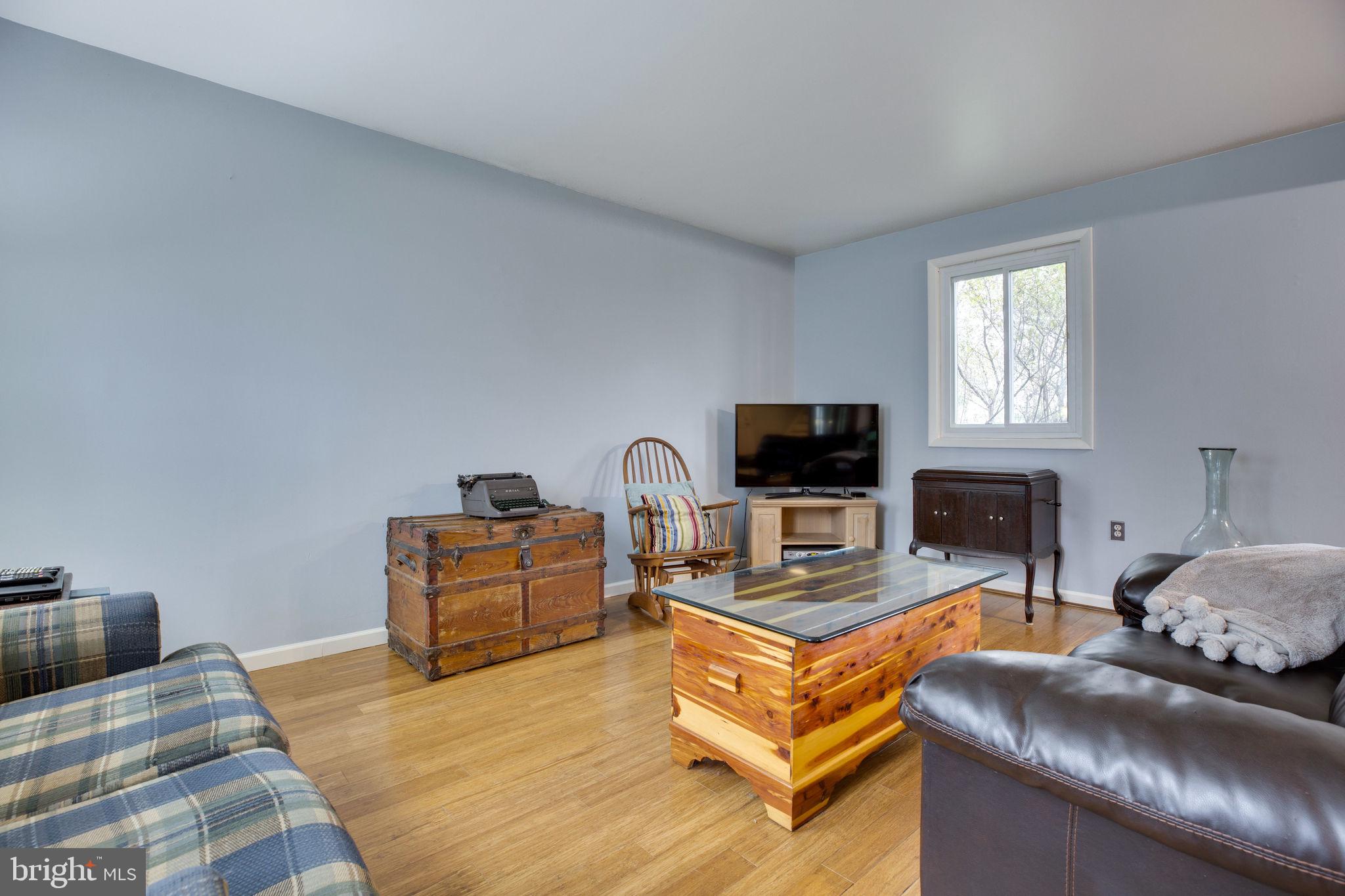 CHALET WOODS - Residential