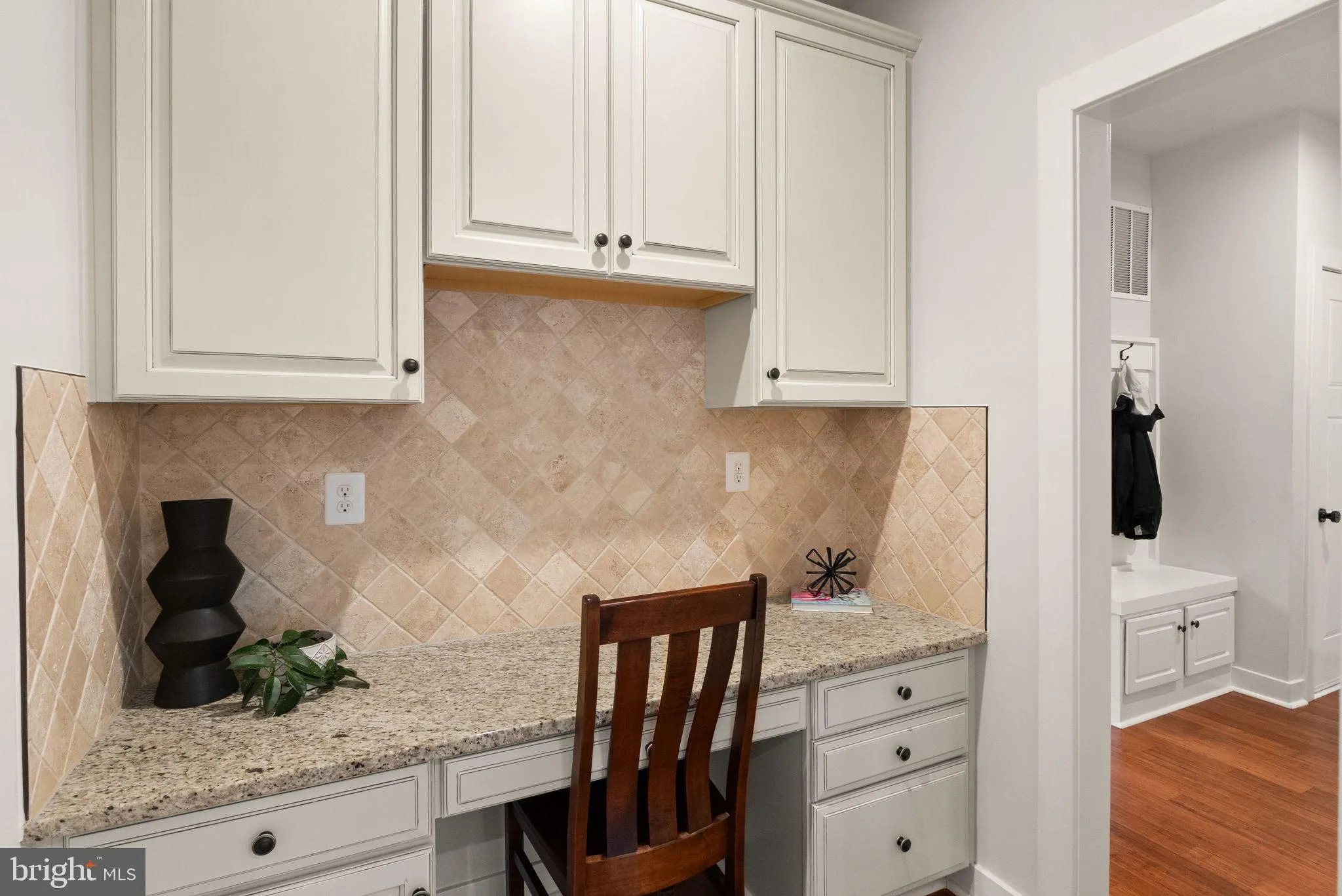 Warrenton, Virginia 20187, United States, 7 Bedrooms Bedrooms, ,5 BathroomsBathrooms,Residential,Active,213551