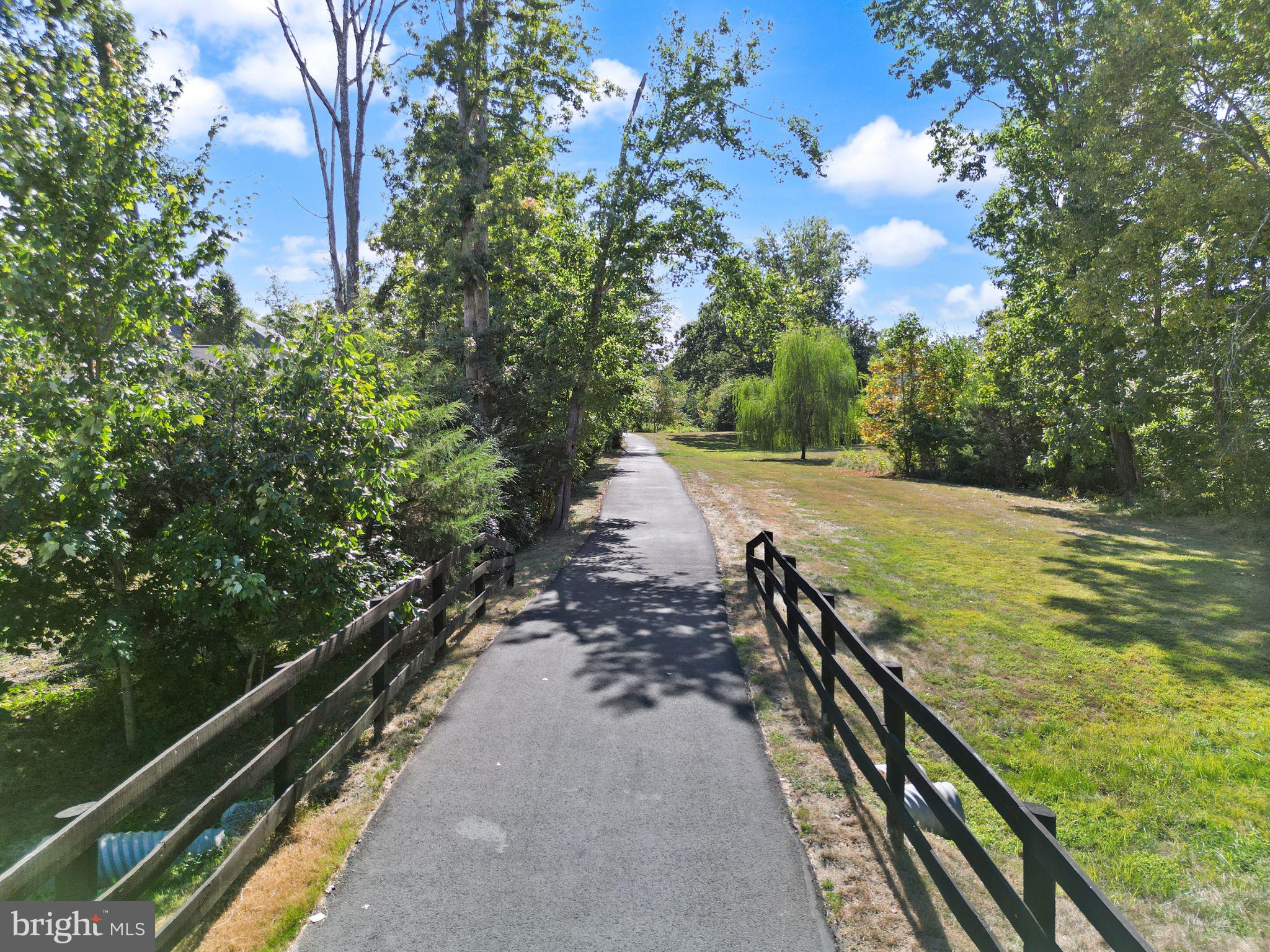 BROOKSIDE - Residential