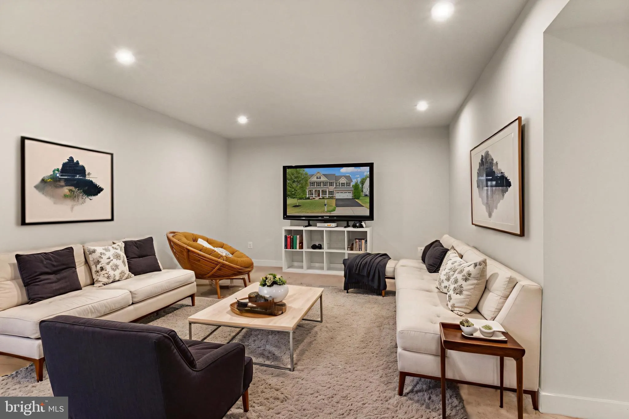 Warrenton, Virginia 20187, United States, 7 Bedrooms Bedrooms, ,5 BathroomsBathrooms,Residential,Active,213551