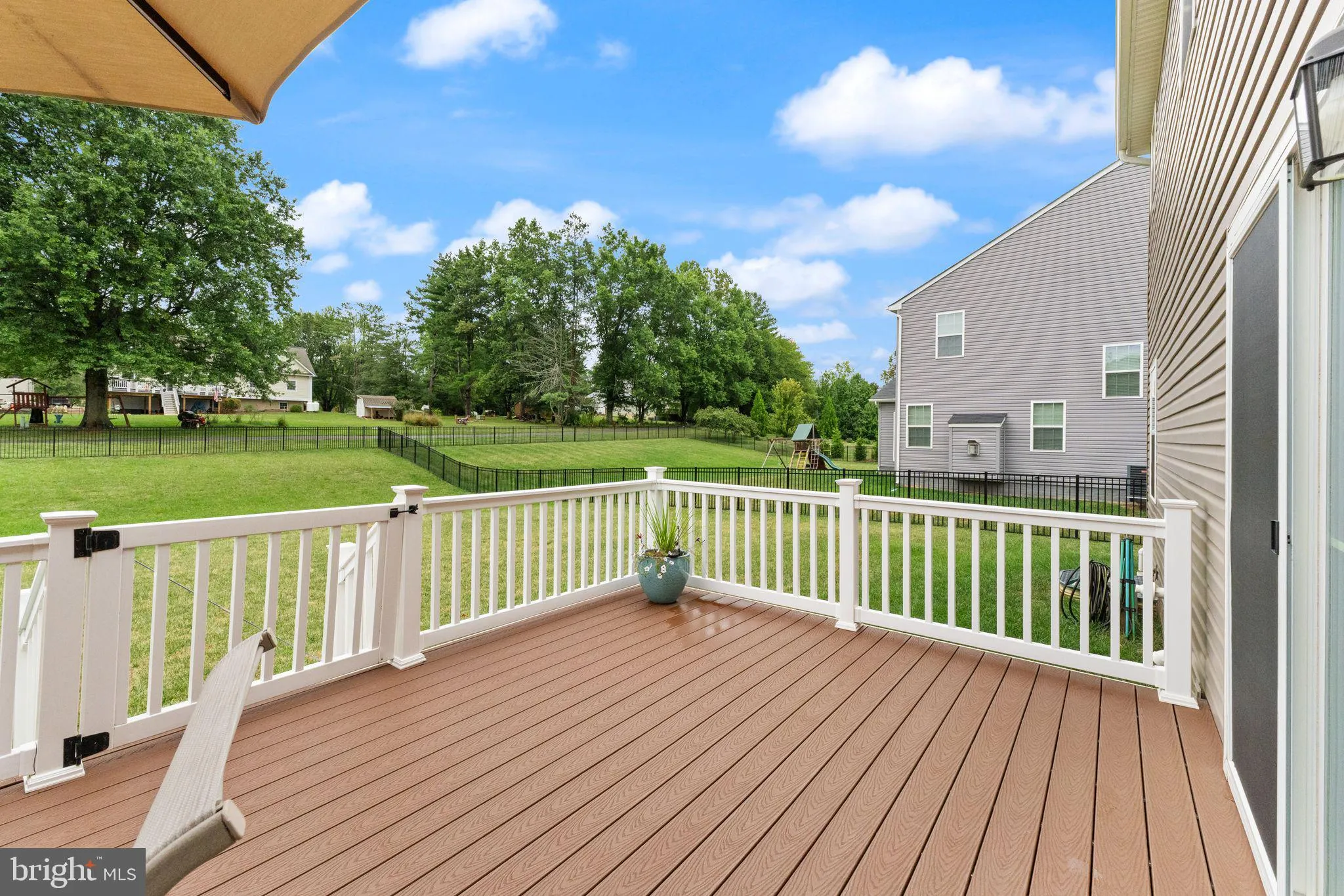 Warrenton, Virginia 20187, United States, 7 Bedrooms Bedrooms, ,5 BathroomsBathrooms,Residential,Active,213551