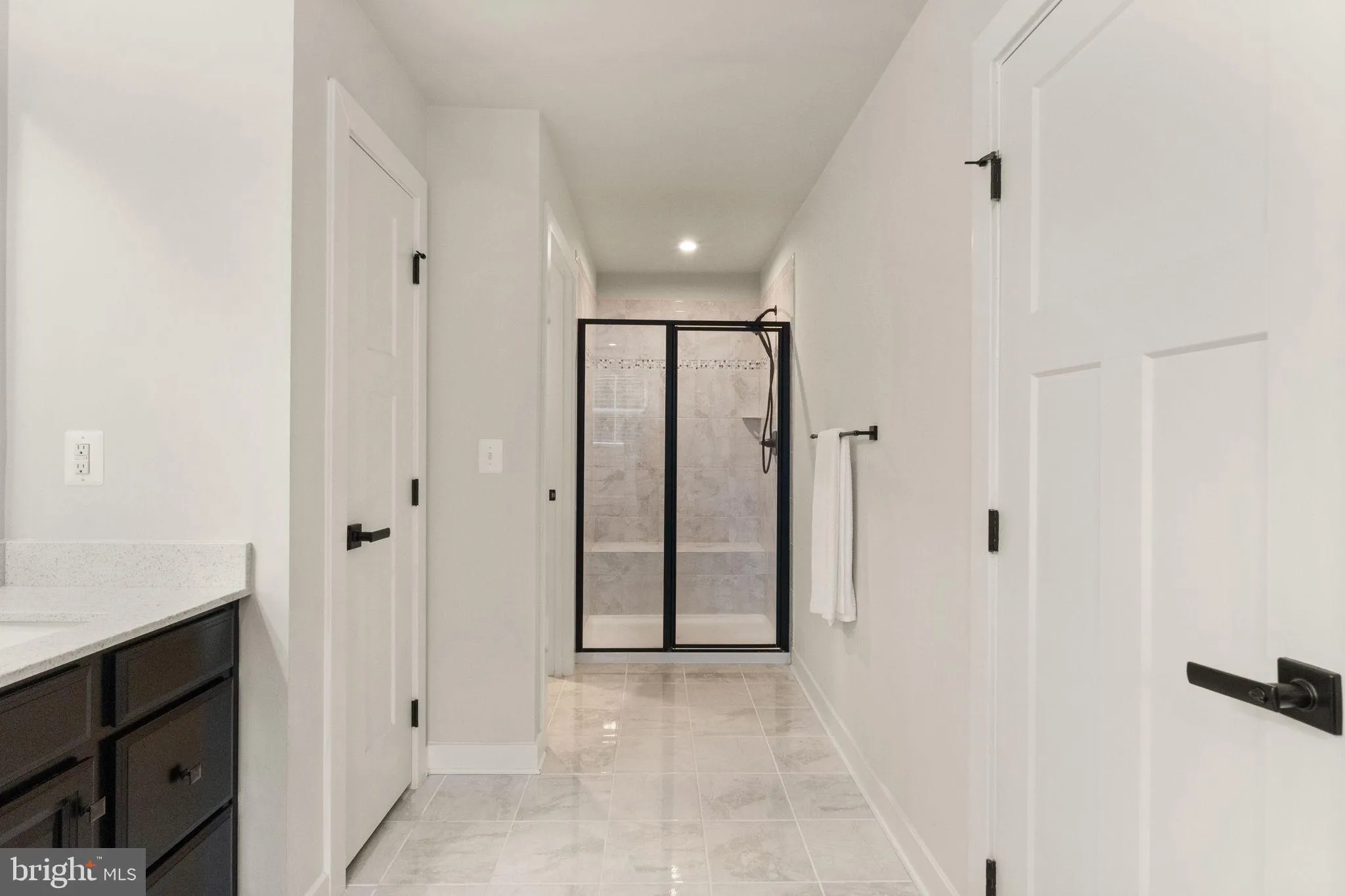 Warrenton, Virginia 20187, United States, 7 Bedrooms Bedrooms, ,5 BathroomsBathrooms,Residential,Active,213551