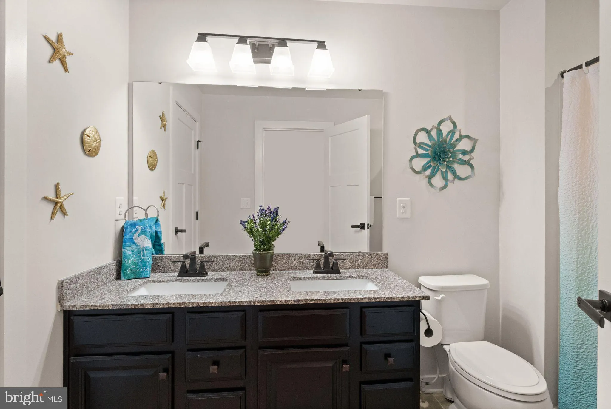 Warrenton, Virginia 20187, United States, 7 Bedrooms Bedrooms, ,5 BathroomsBathrooms,Residential,Active,213551