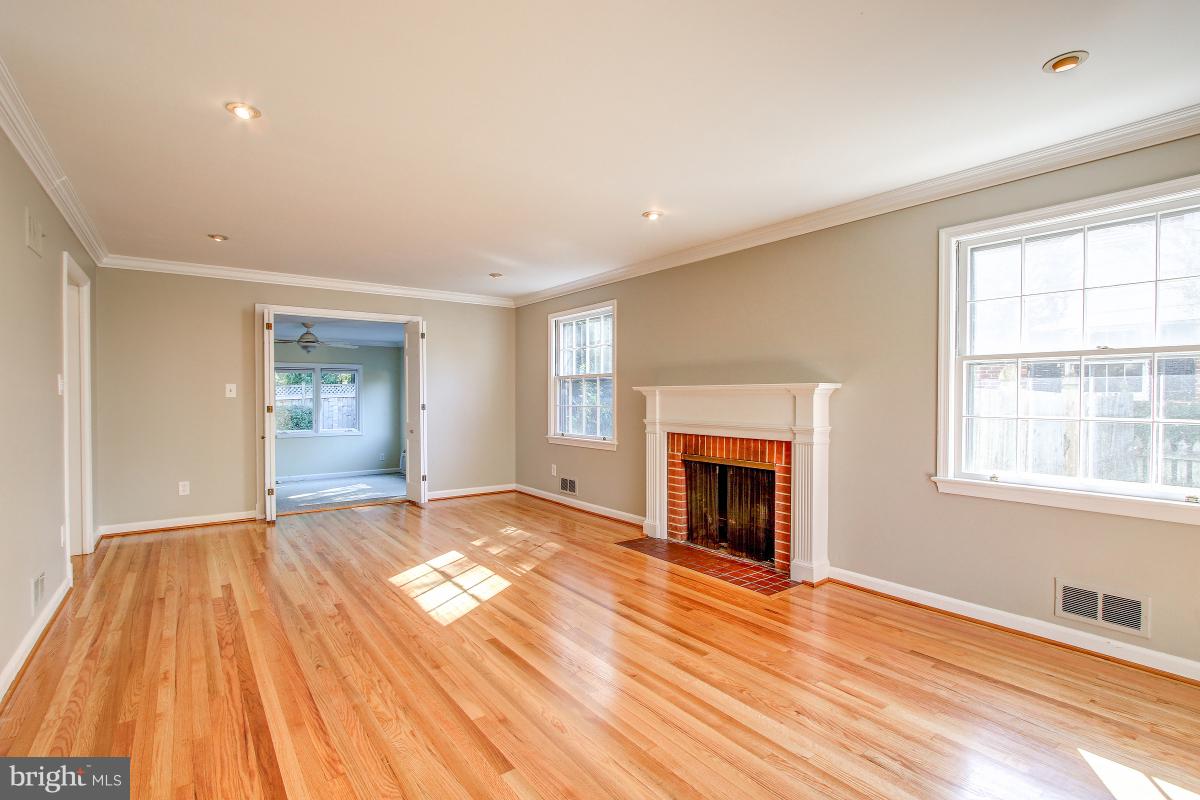 BRADLEY HILLS - Residential Lease