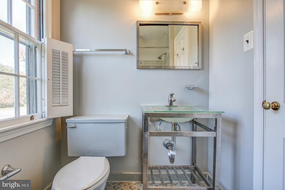 BRADLEY HILLS - Residential Lease