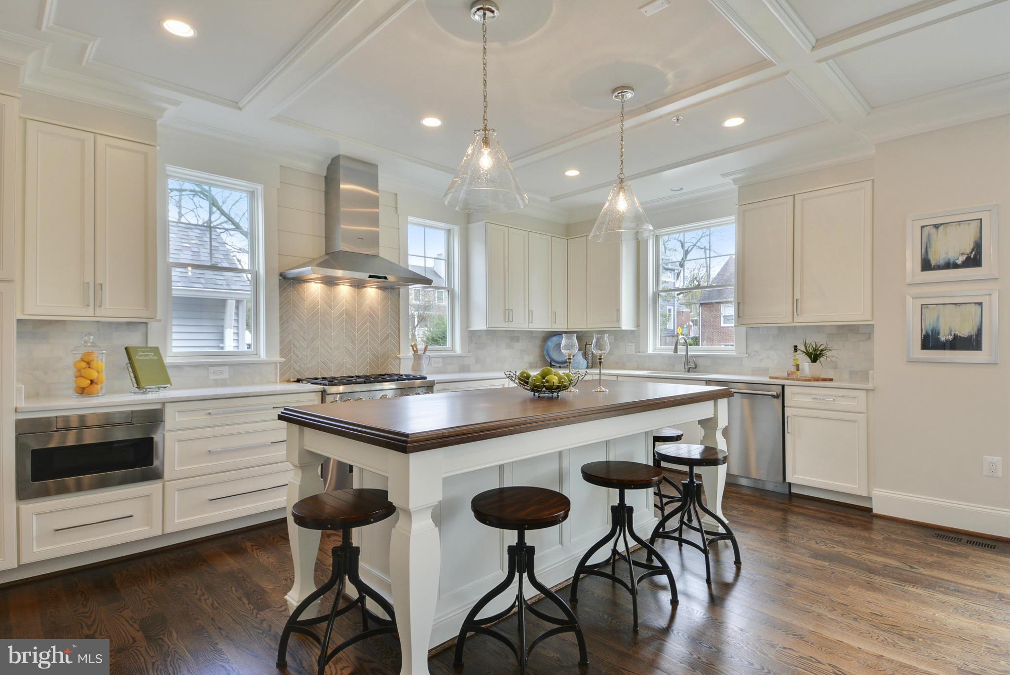 ROSEDALE PARK - Residential