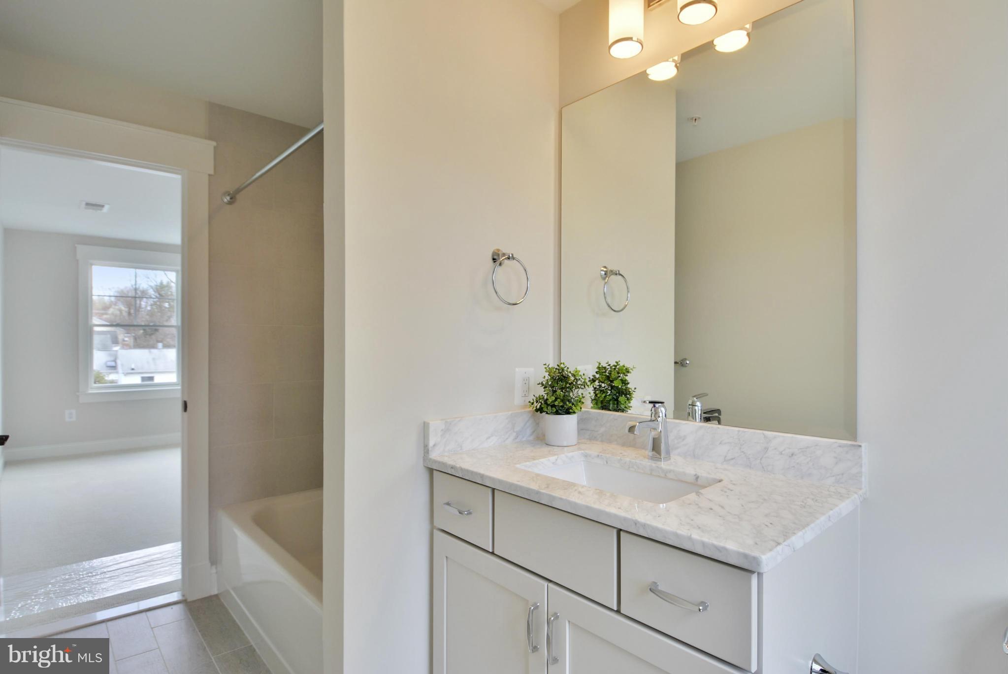ROSEDALE PARK - Residential