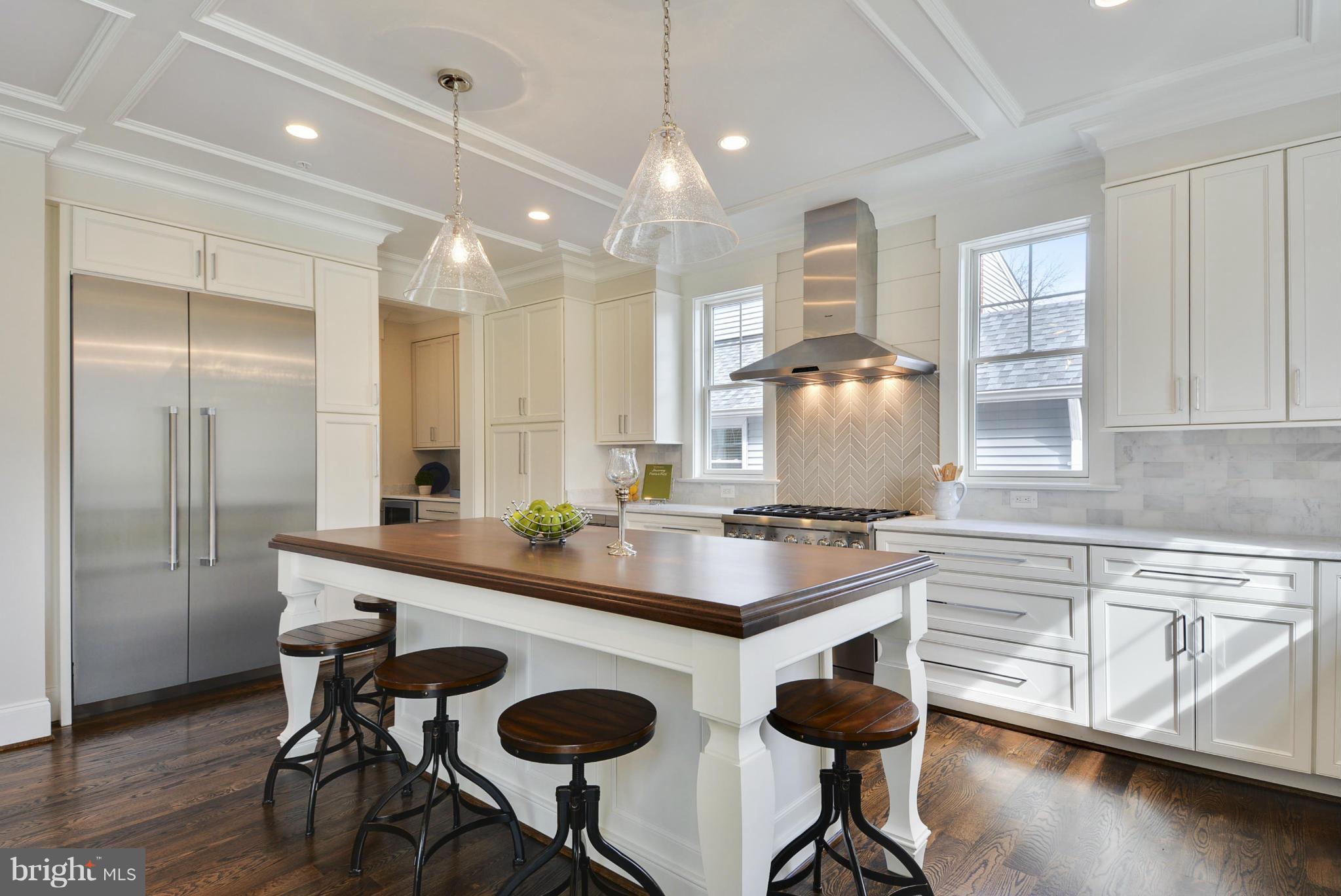 ROSEDALE PARK - Residential