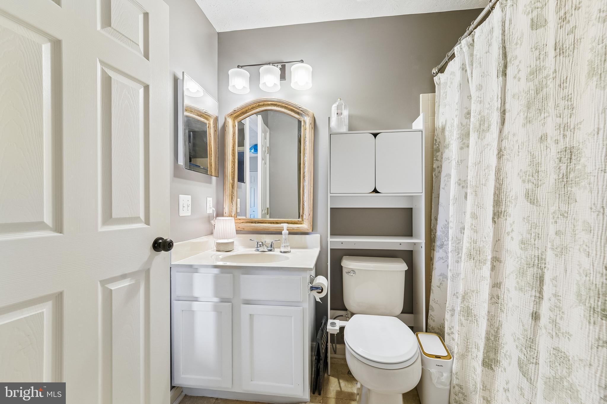 REISTERSTOWN VILLAGE - Residential
