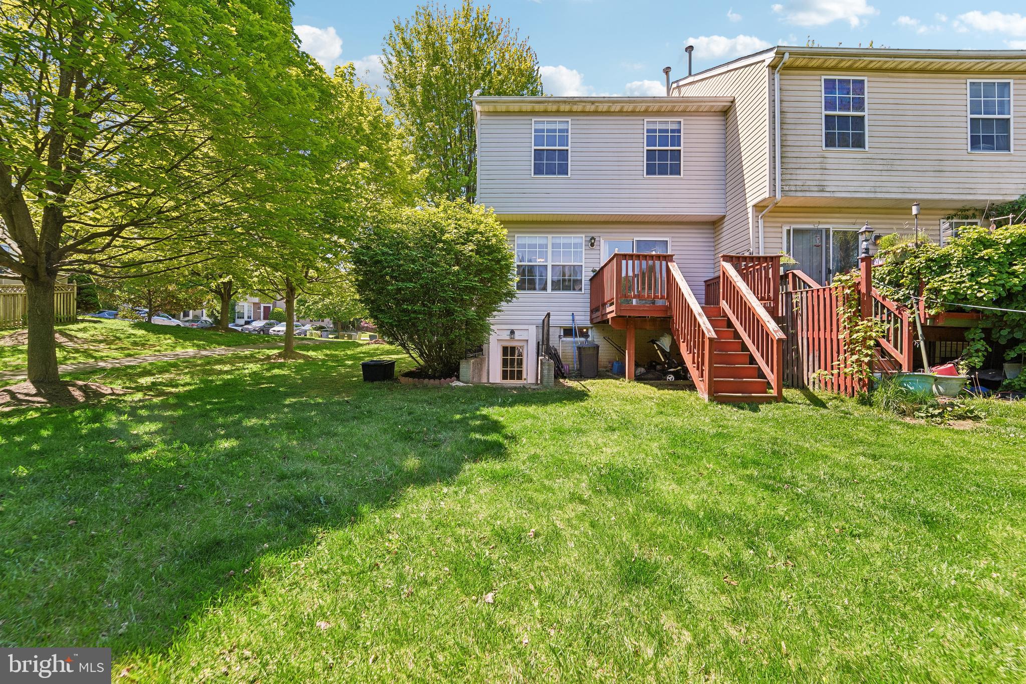 REISTERSTOWN VILLAGE - Residential