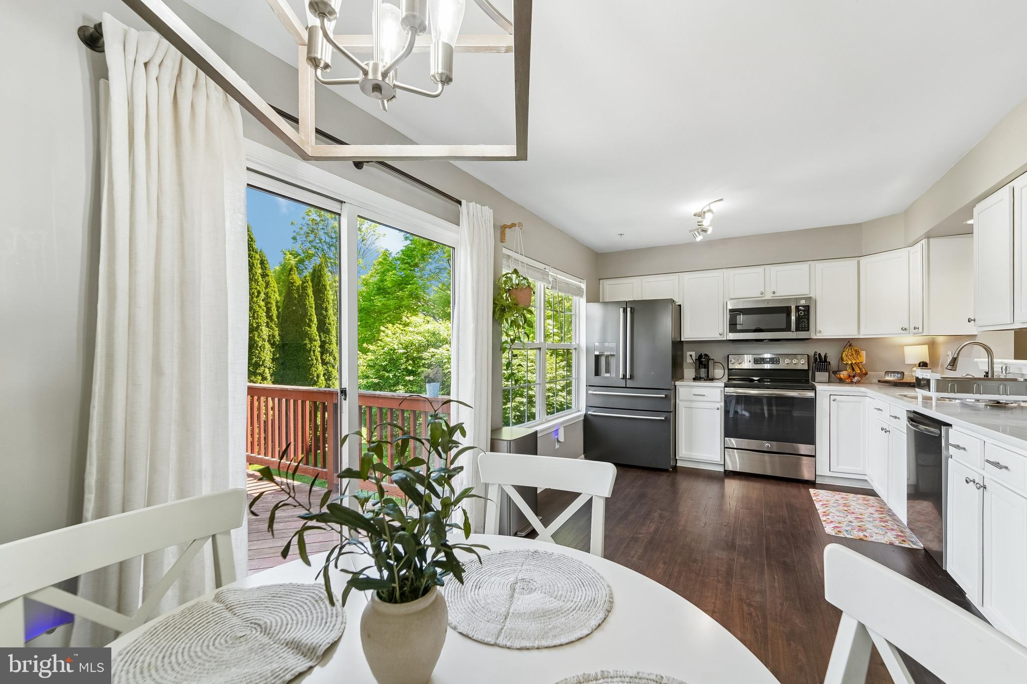 REISTERSTOWN VILLAGE - Residential
