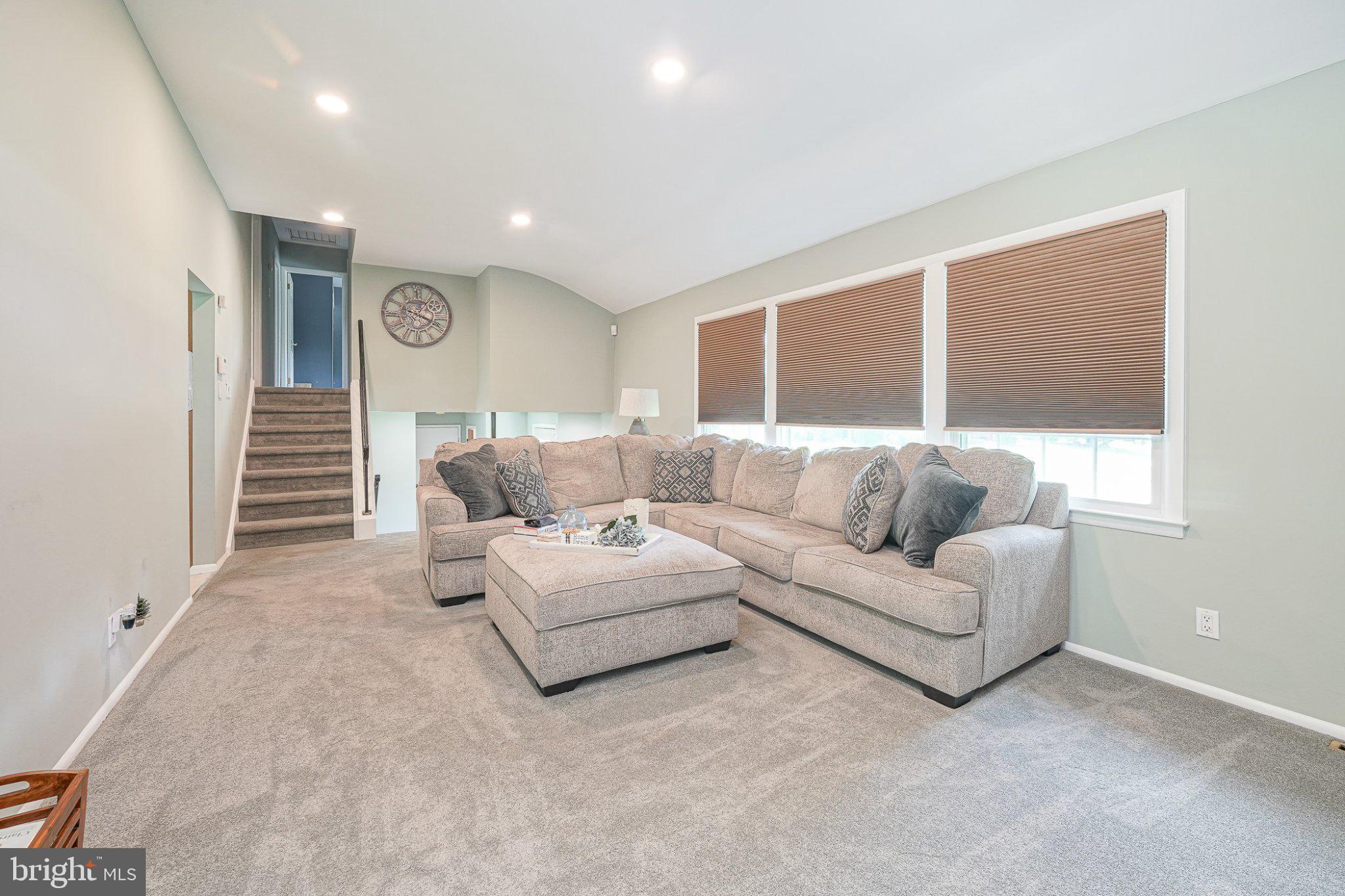 168 E ST ANDREWS DRIVE