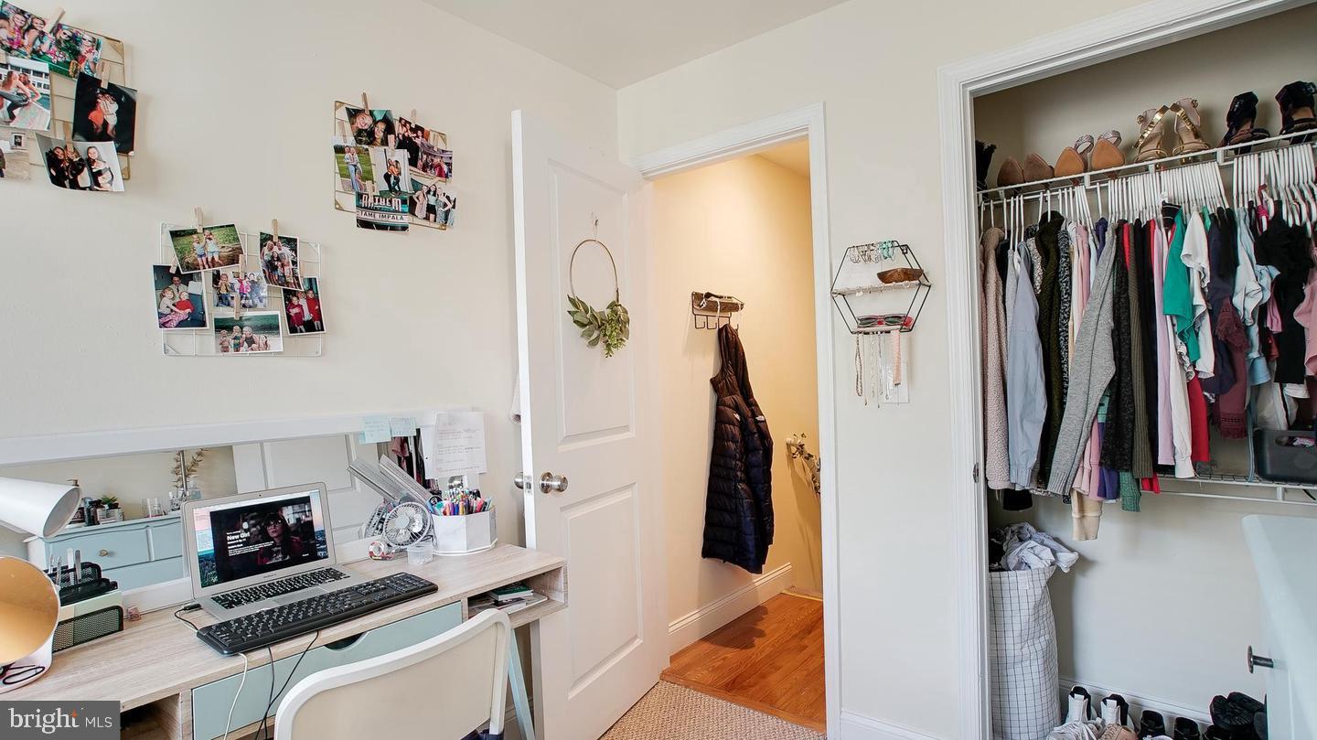 TEMPLE UNIVERSITY - Residential Lease