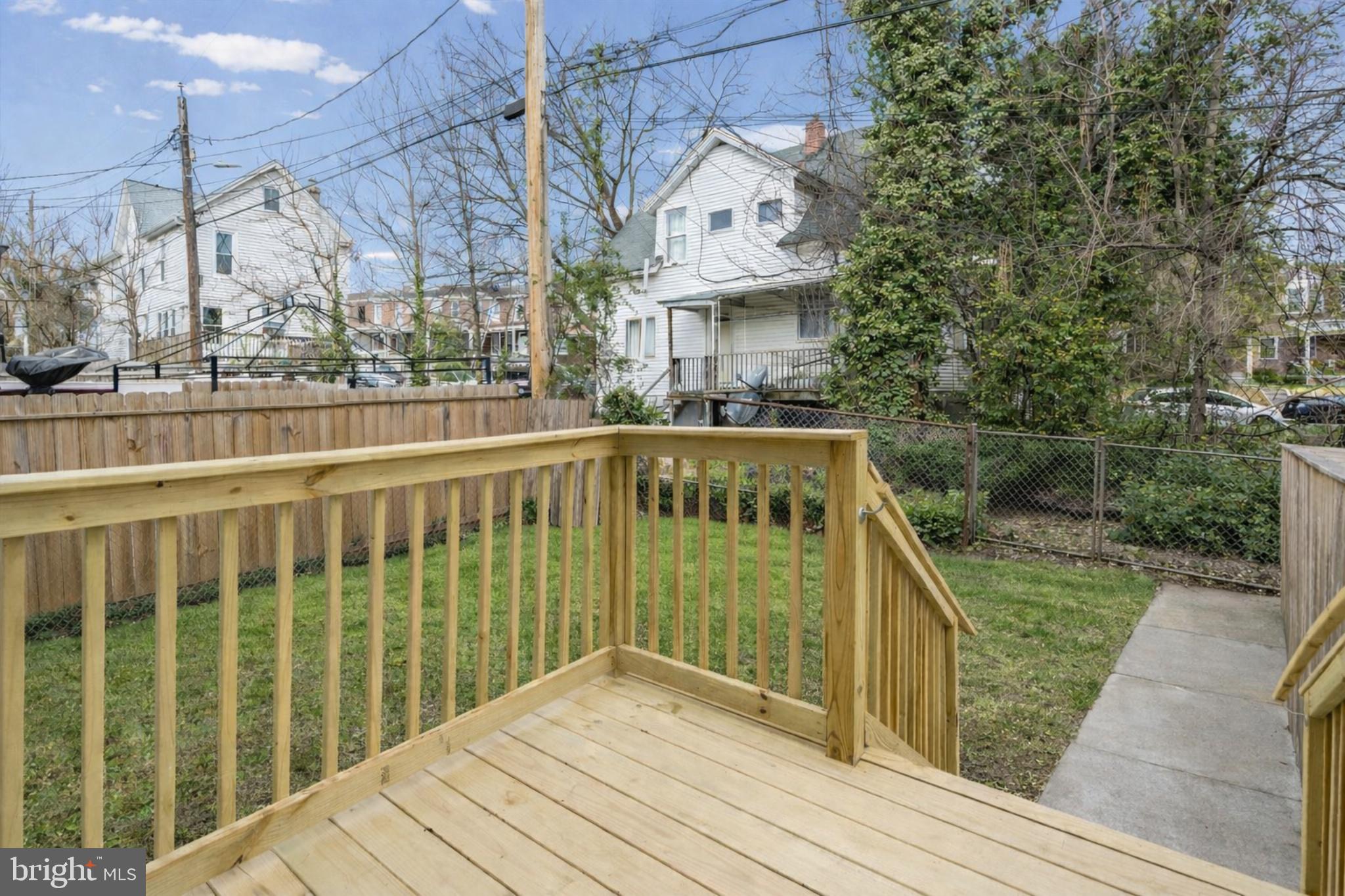 PEN LUCY - Residential