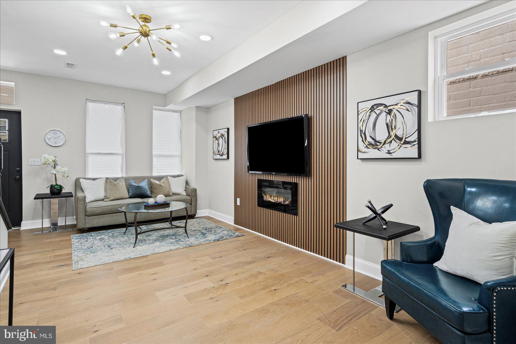 PEN LUCY - Residential